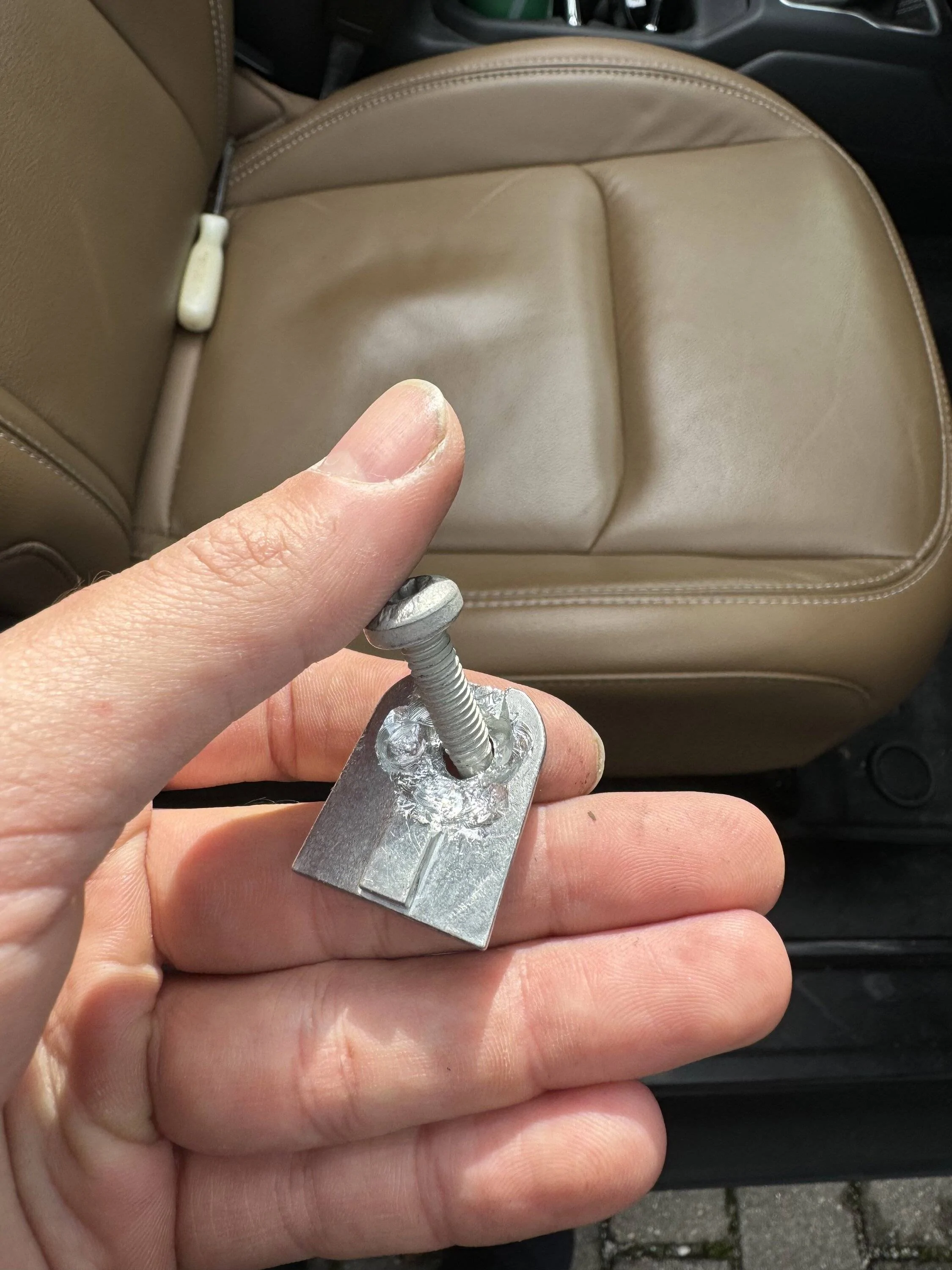 Jeep Wrangler JL Installing a Digital Rear View Mirror / Dash Cam IMG_4475