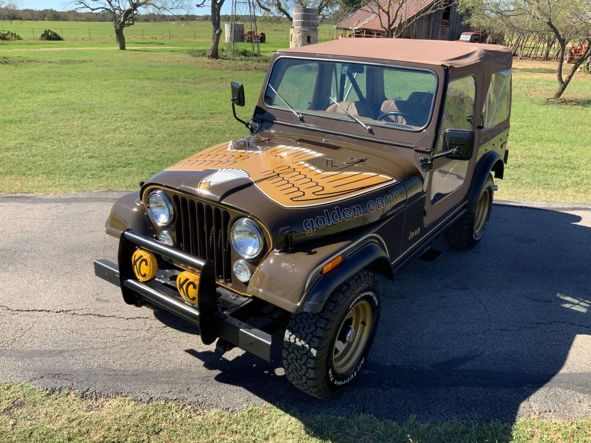 Jeep Wrangler JL Vintage Jeep Renegade Graphics IMG_5826