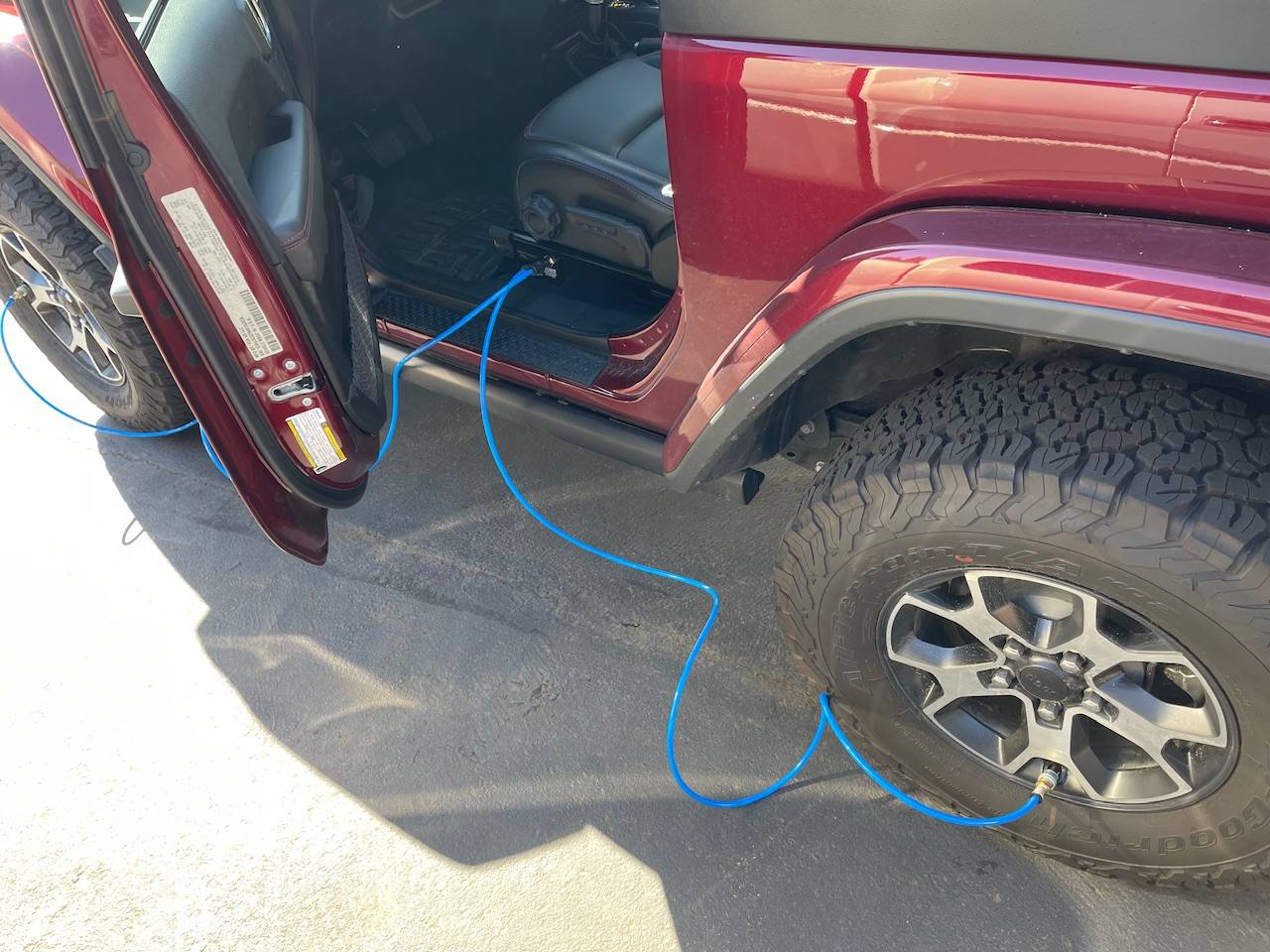 Jeep Wrangler JL Onboard Air -- show your setups 67461154317__7ABF8FCF-B4D6-49DD-8931-C1D96F07A2AB