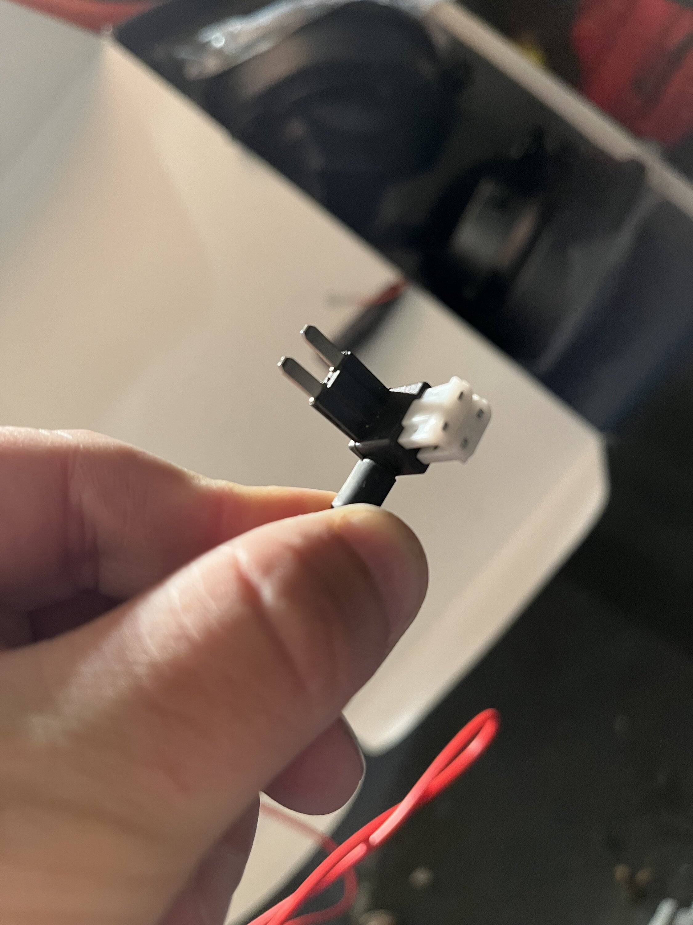 Jeep Wrangler JL Fuse replacement on Headlights IMG_0904