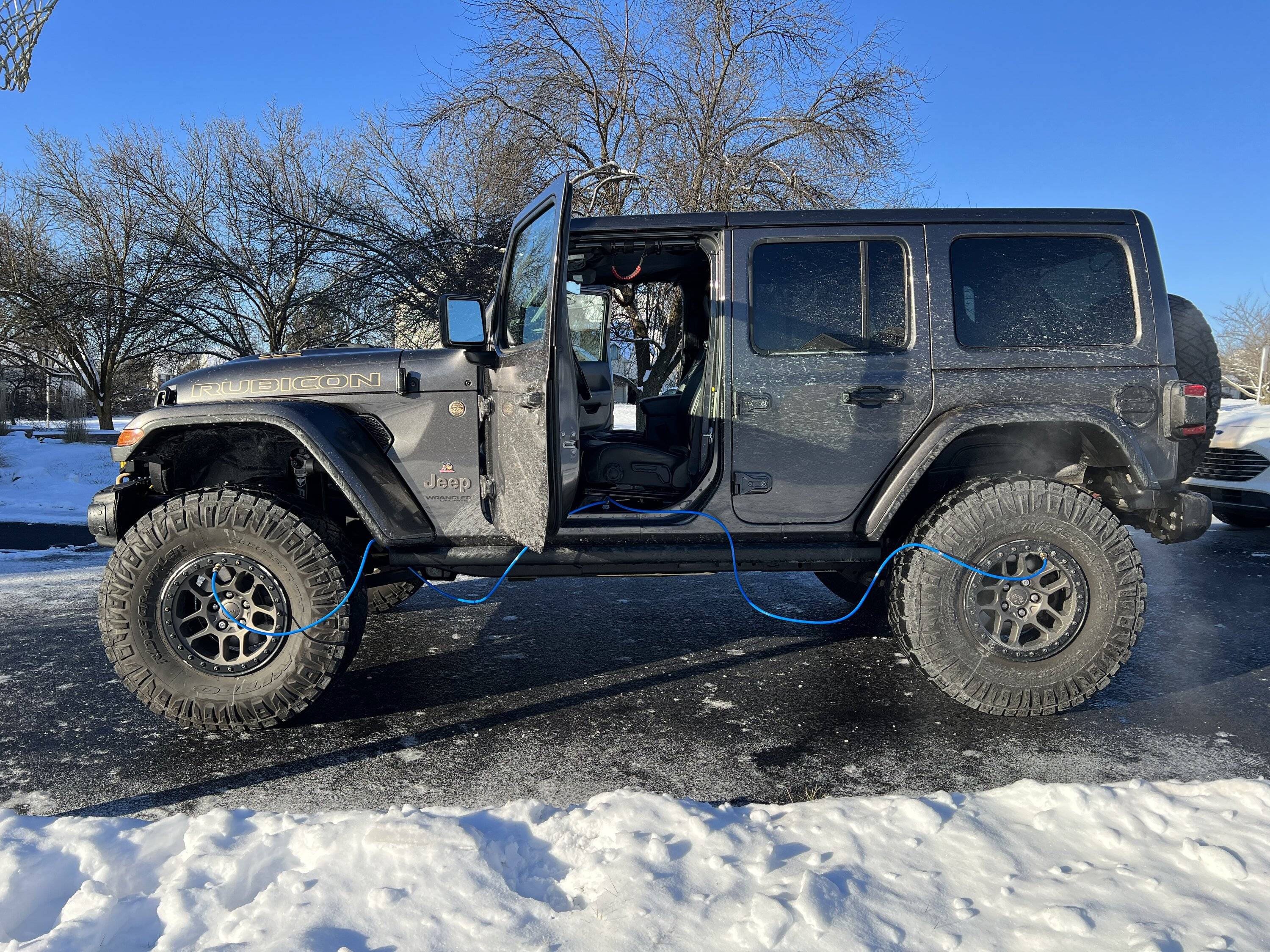 Jeep Wrangler JL Onboard Air -- show your setups IMG_7329