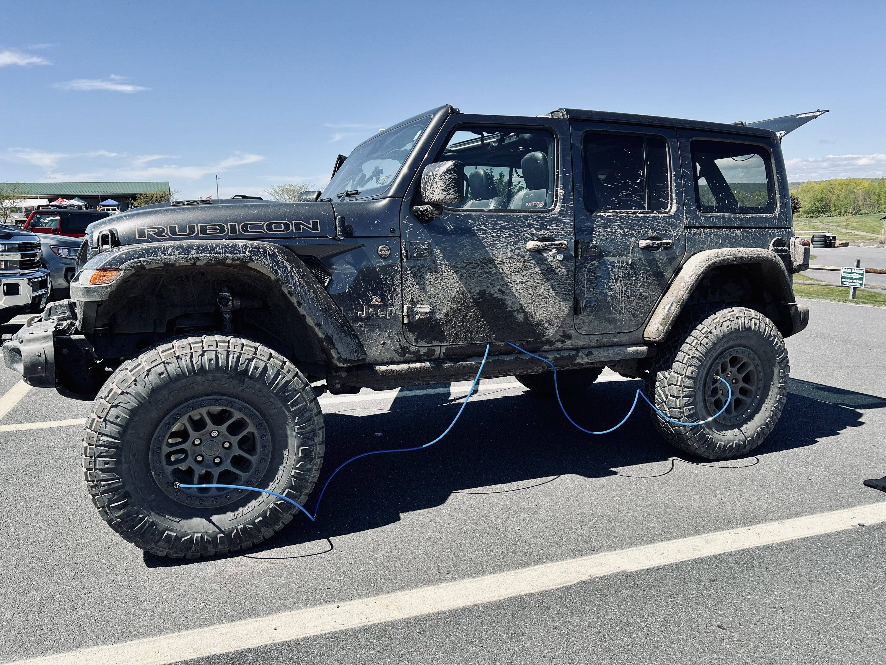 Jeep Wrangler JL Onboard Air -- show your setups IMG_4189