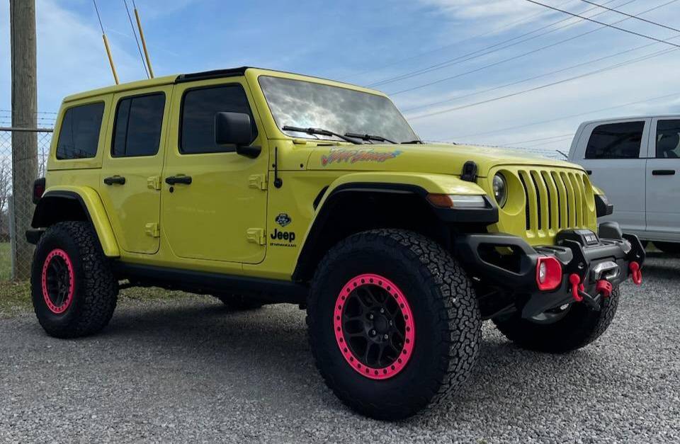 Jeep Wrangler JL Which Dash Cam 1000034111