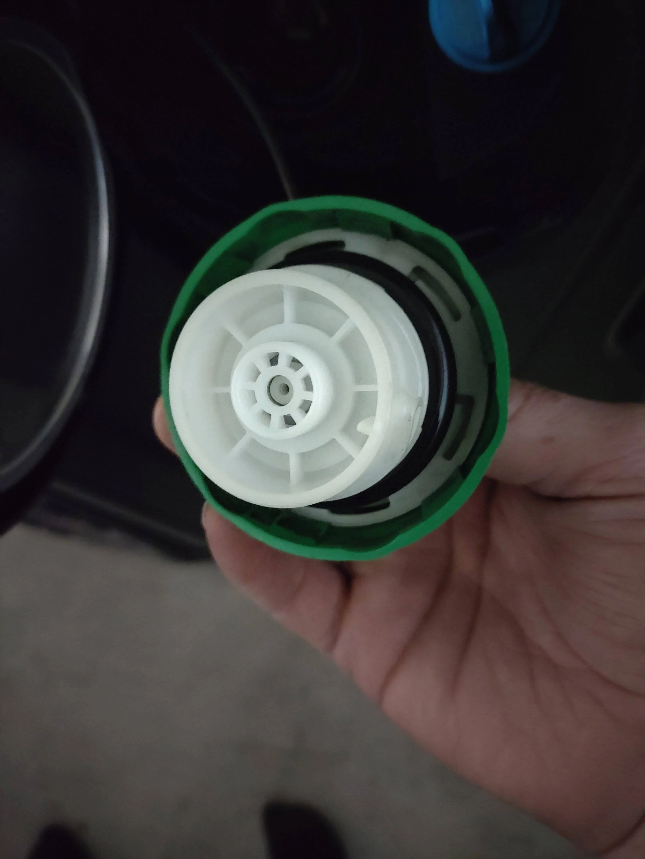 Jeep Wrangler JL Are OEM 3.0 Fuel Caps Vented? IMG_20240204_162522775