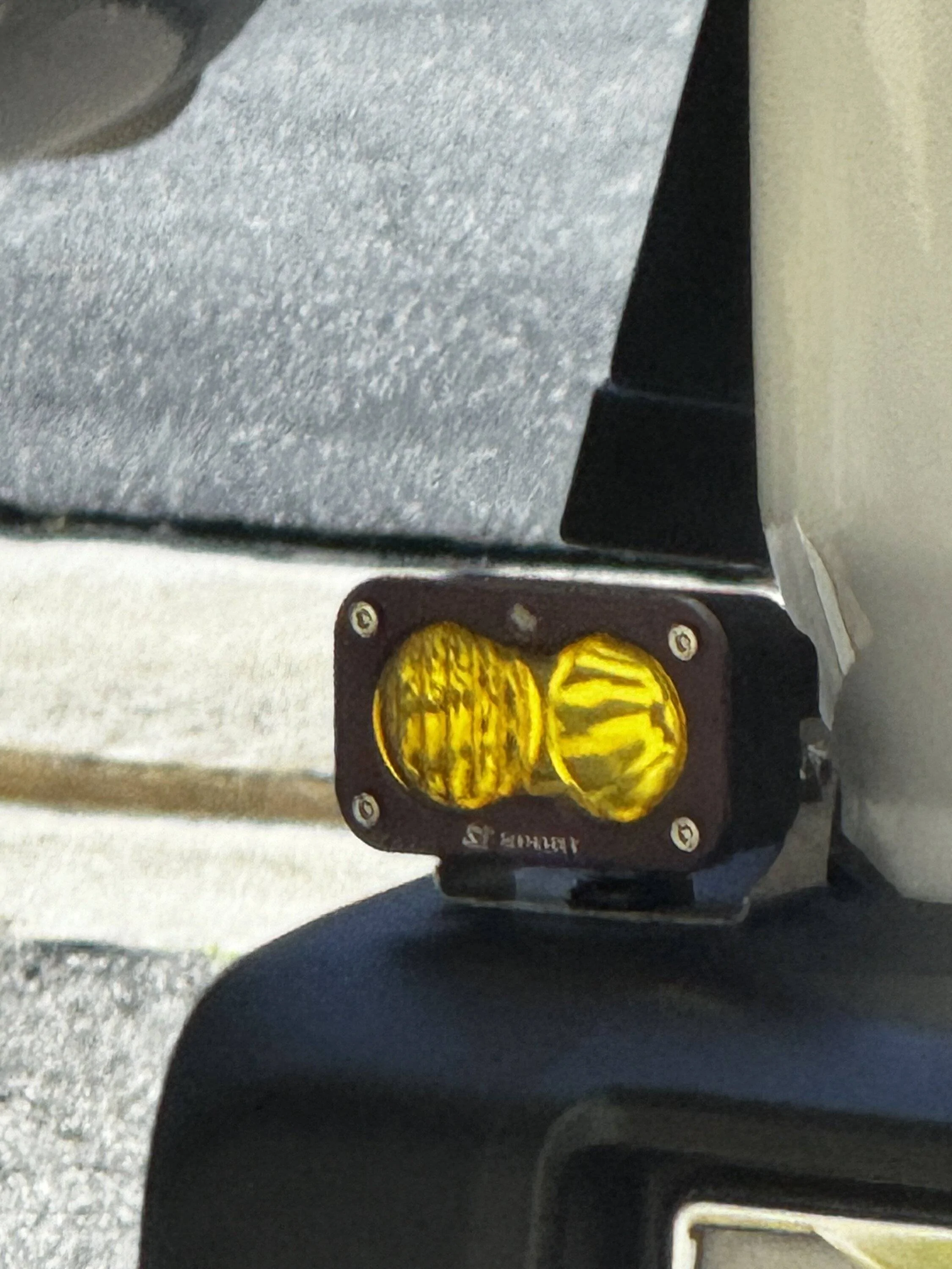 Jeep Wrangler JL Chase (dust) Light Mounting IMG_1140