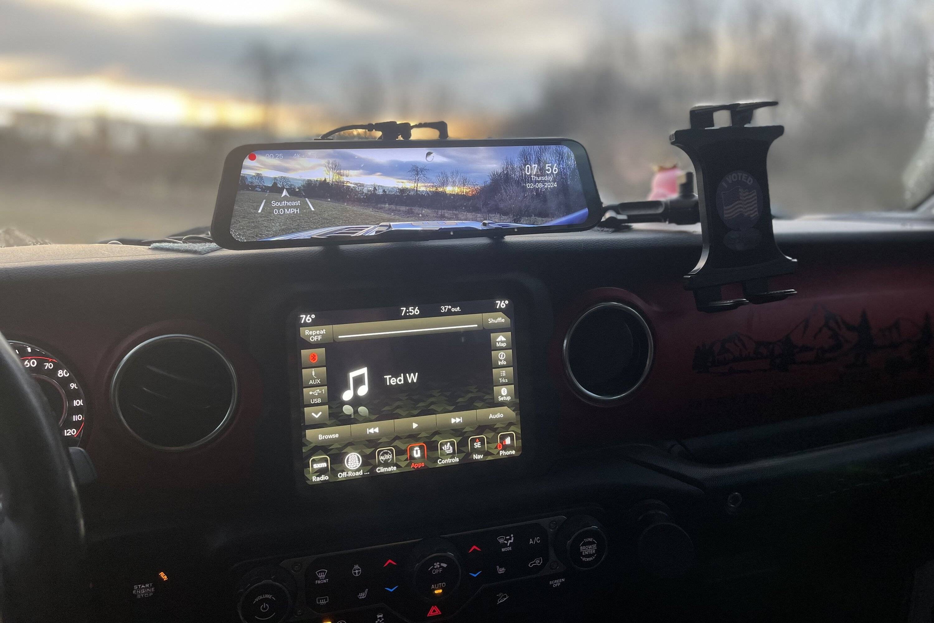 Jeep Wrangler JL The Wolfbox G900 4k Front Camera 2.5k rear camera Dash Cam System. My review of it The Pros and Cons IMG_0177
