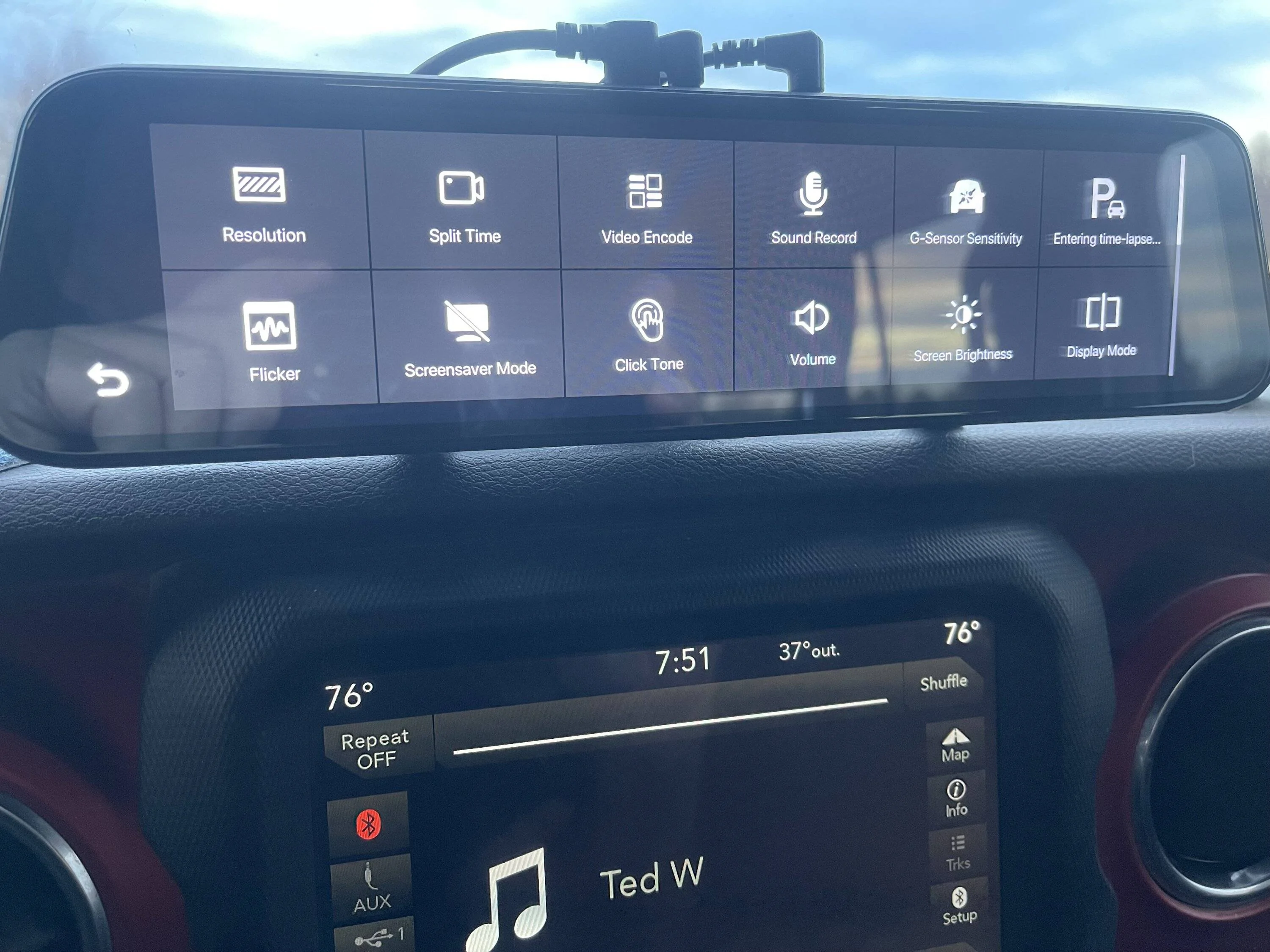 Jeep Wrangler JL The Wolfbox G900 4k Front Camera 2.5k rear camera Dash Cam System. My review of it The Pros and Cons IMG_0171