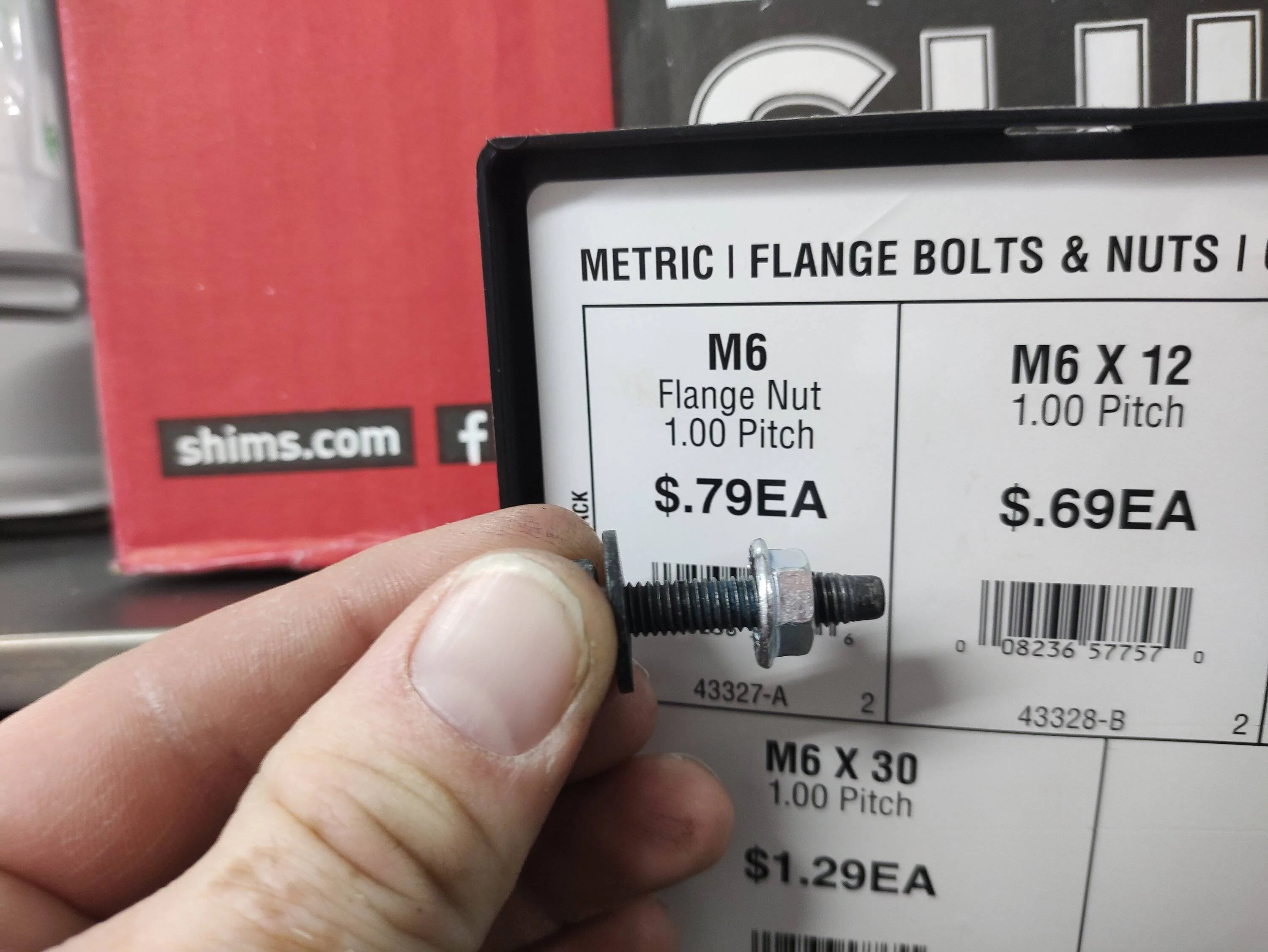 Jeep Wrangler JL Factory headlight bolt thread pitch? IMG_20240209_144827255