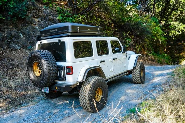Jeep Wrangler JL Contemplating a RTT DSC02137