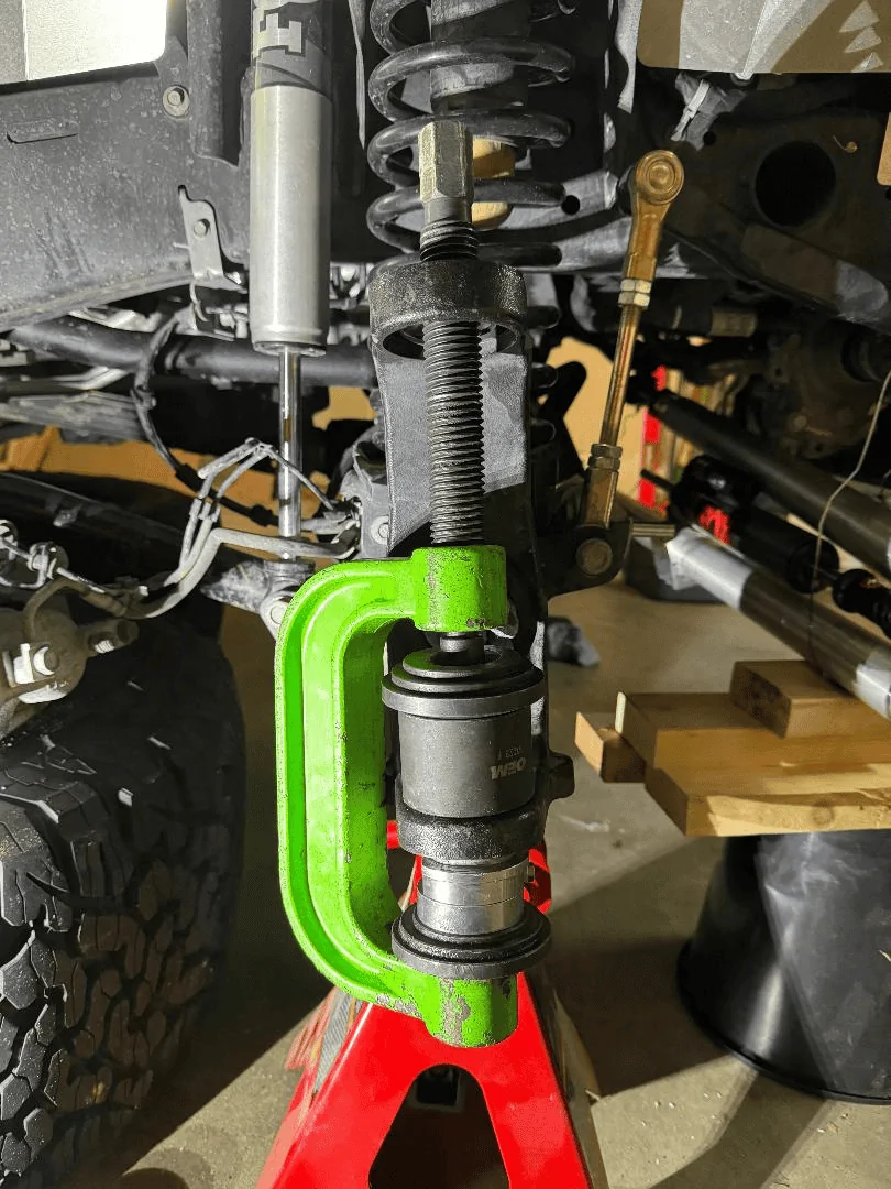 Jeep Wrangler JL Dynatrac Ball Joint Issue - Need advice. 1707694870376