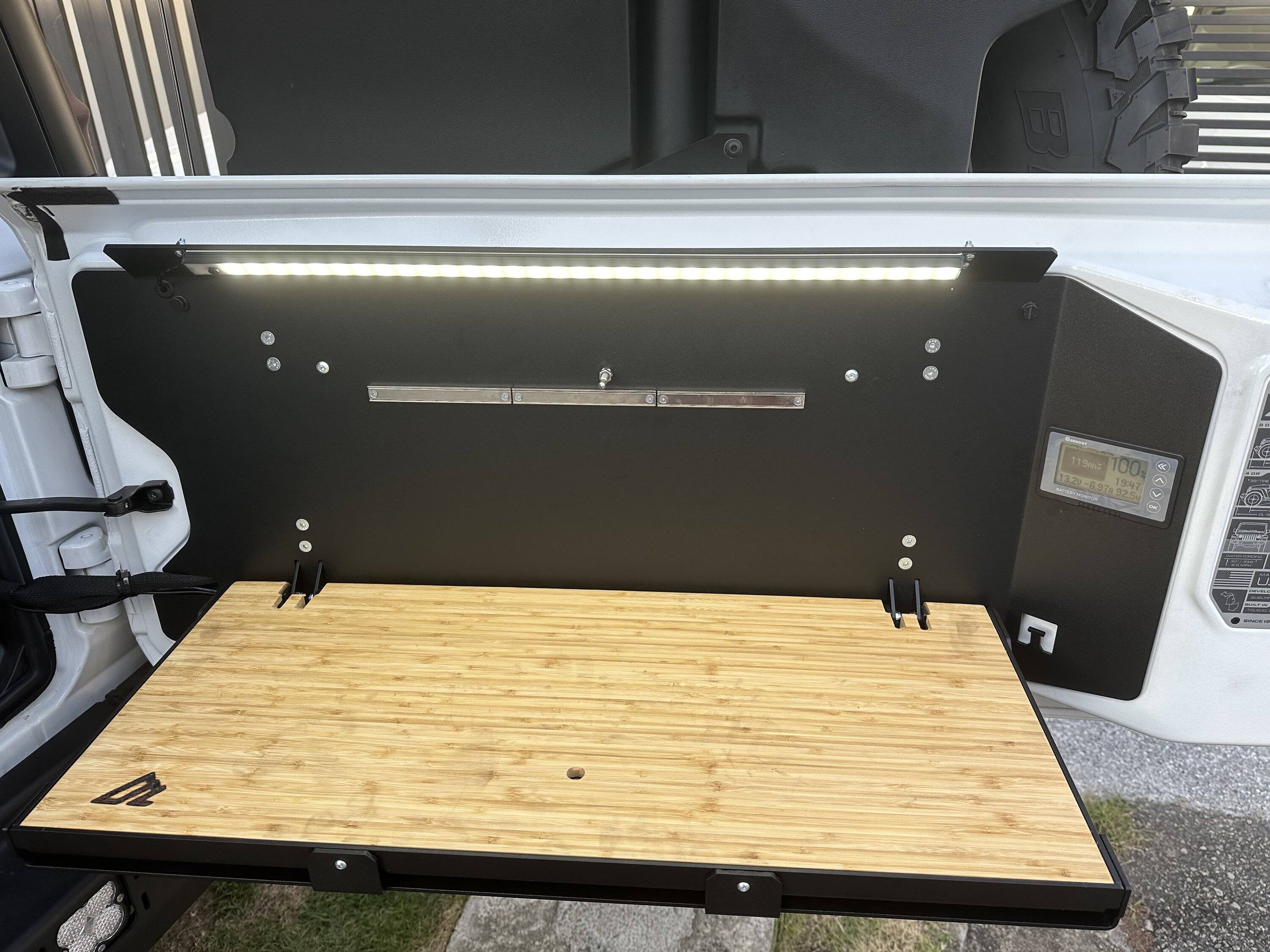 Jeep Wrangler JL Best JL Tailgate Table Recommendations AAL Tailgate Table