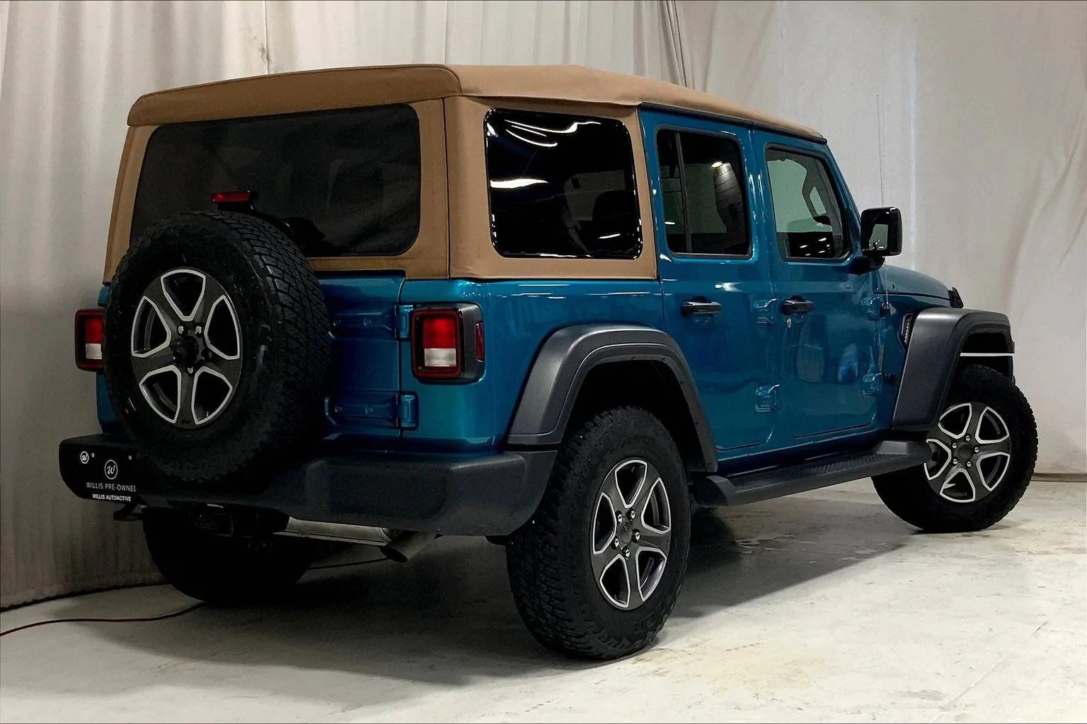 Jeep Wrangler JL Poll: Favorite Soft Top Style 1C4HJXDN0LW185120--13