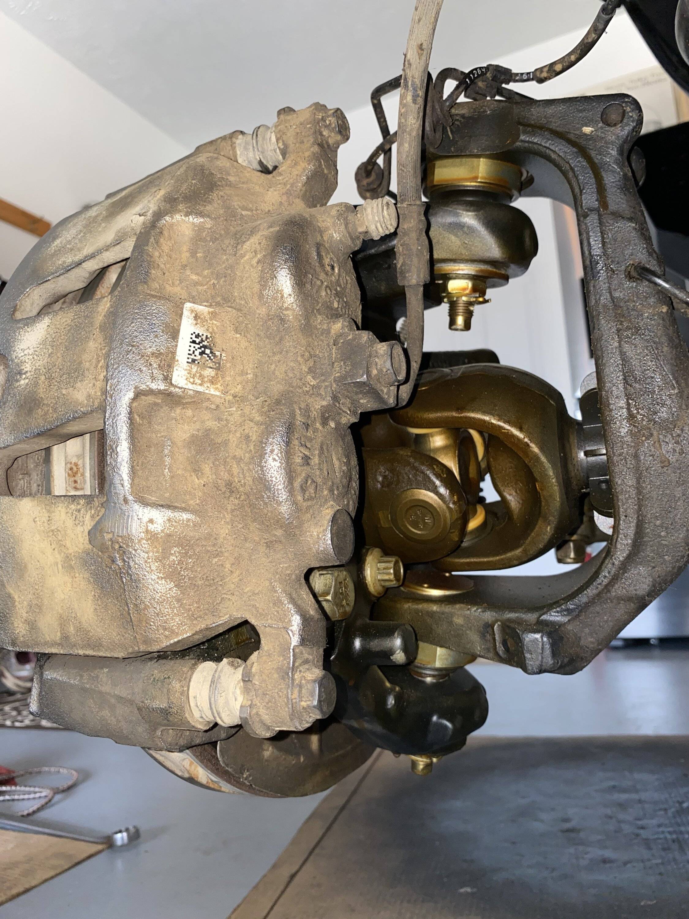 Jeep Wrangler JL Dynatrac Ball Joint Issue - Need advice. IMG_1575