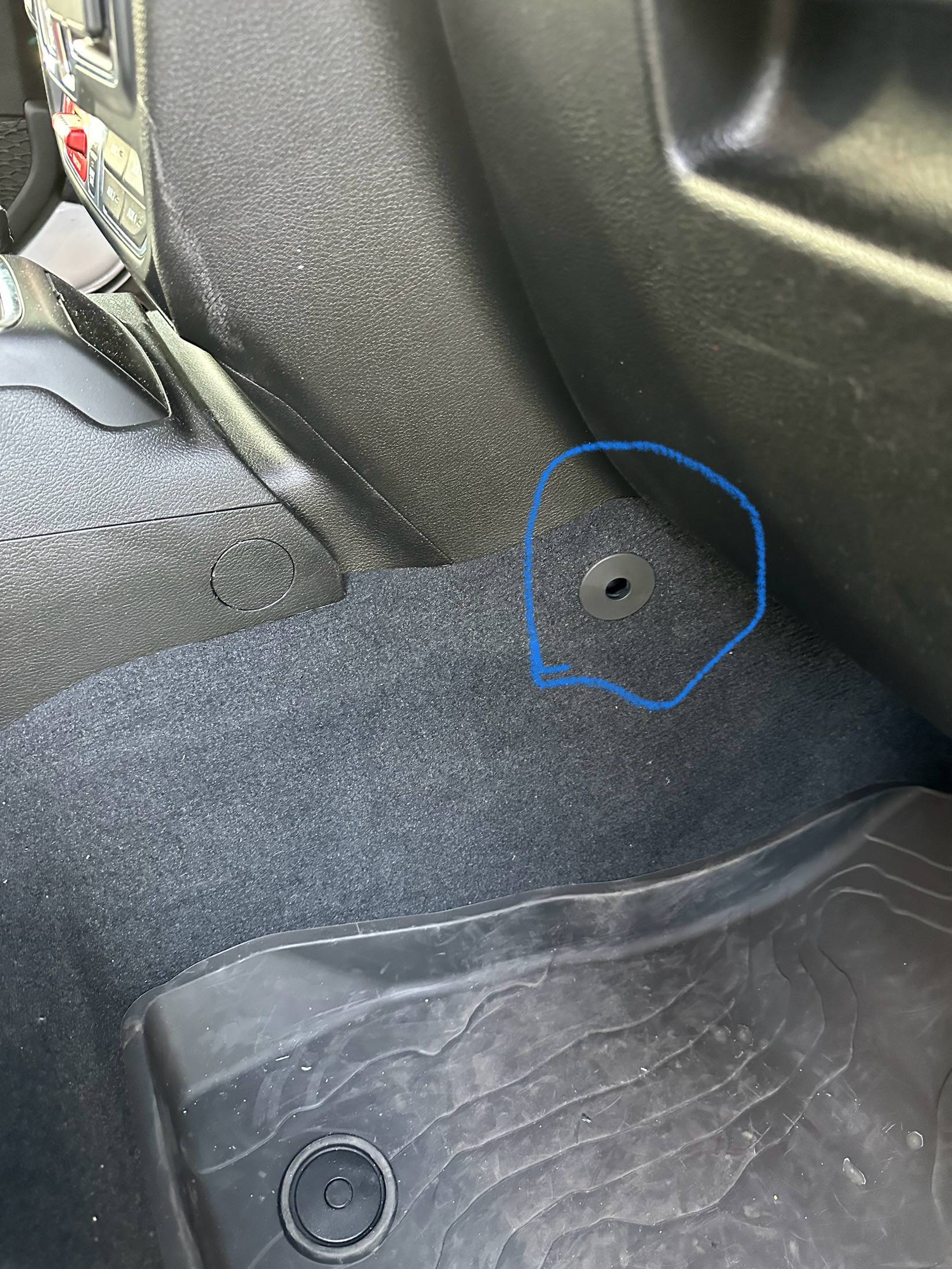 Jeep Wrangler JL Part # for missing trim piece IMG_8905