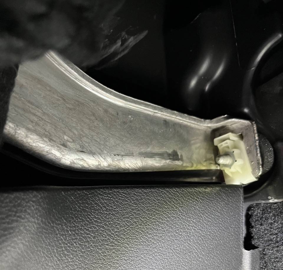 Jeep Wrangler JL MORE Dead Pedal on 2024? bracket