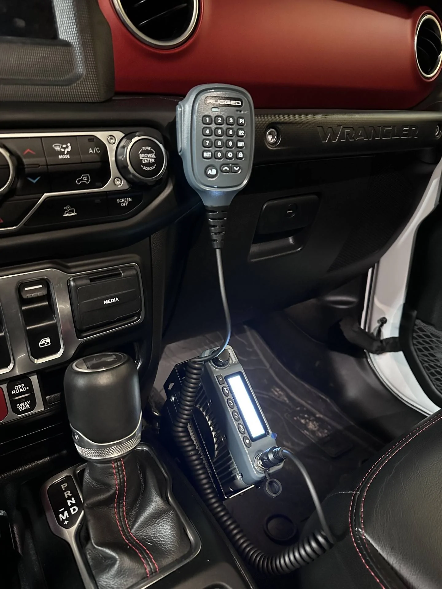 Jeep Wrangler JL 2-Door JL Rocklander / Overland Project Build rugged radios