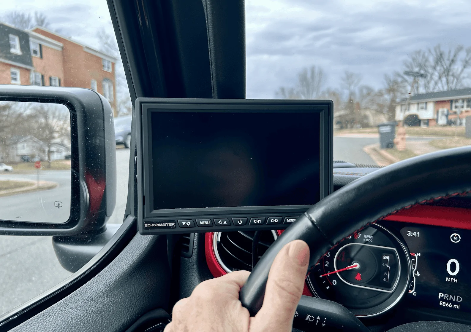 Jeep Wrangler JL How To: Install Stinger 4-camera DVR system & Echomaster 7" screen 1708637251162