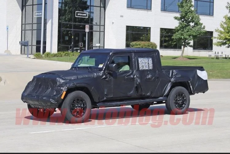 Jeep Wrangler JL Potential new OEM wheel options... 2F356CDC-981C-4829-99C8-C5F86D2BF536