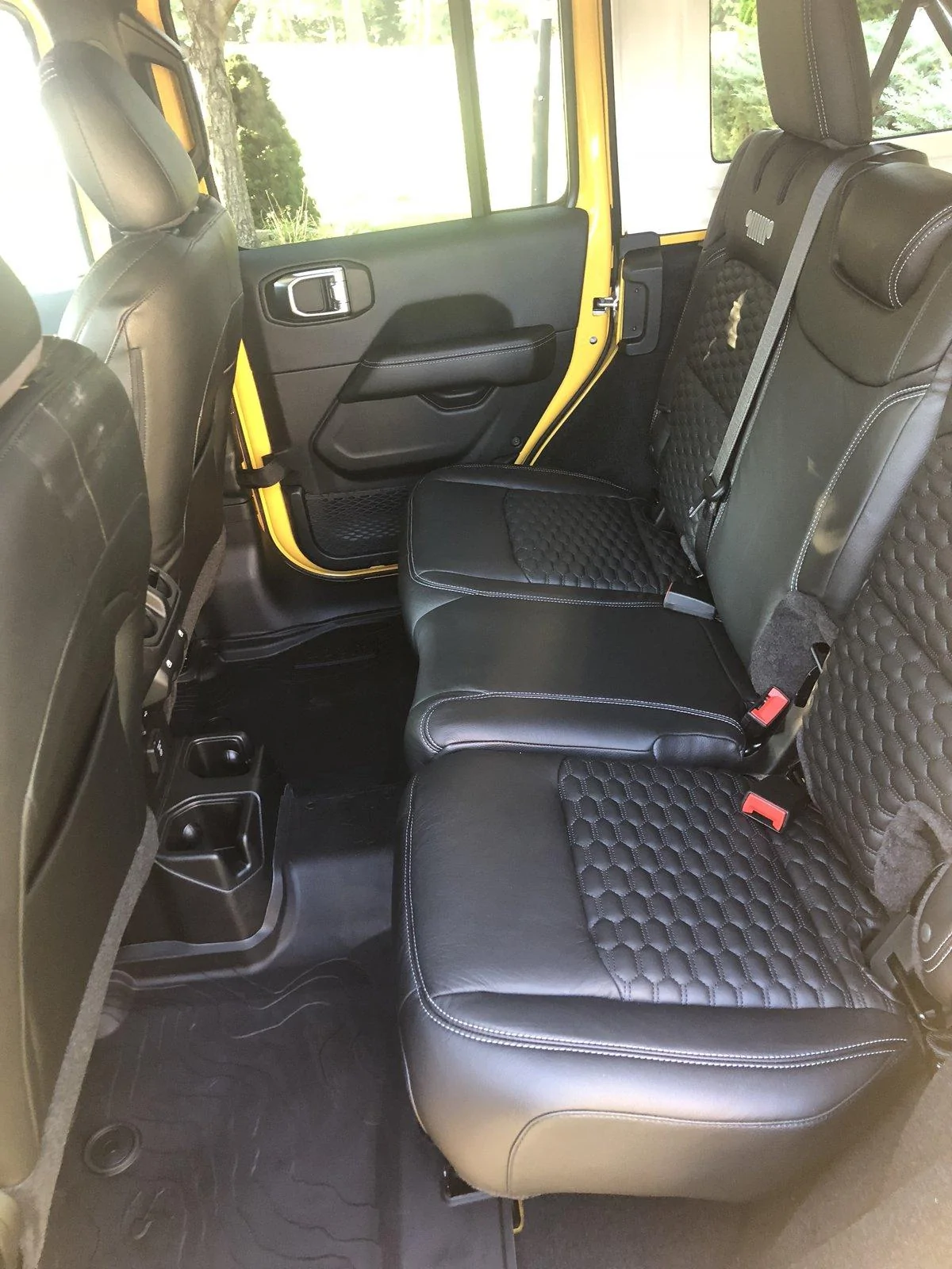 Jeep Wrangler JL Katzkin leather seats 6D590AD3-9815-427D-9B6A-555FB2369A16