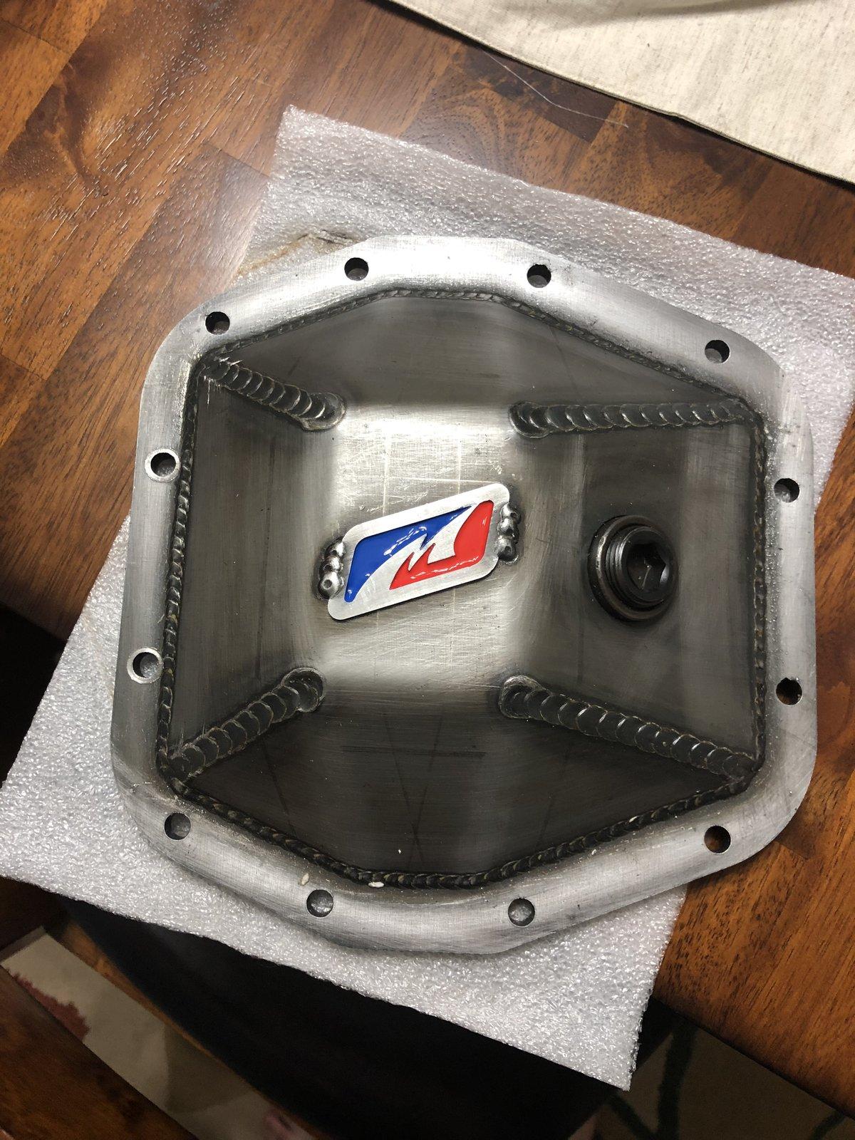 Jeep Wrangler JL New diff covers installed. So beefy AC548070-0B32-497A-8861-CBF3F039123C
