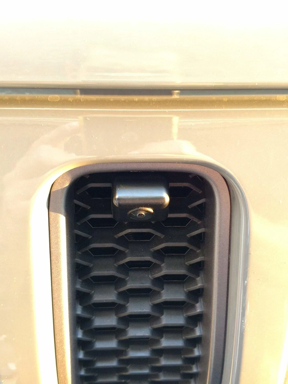 Jeep Wrangler JL Installing The Front Camera and Roku (Follow) IMG_20180906_184306435_LL
