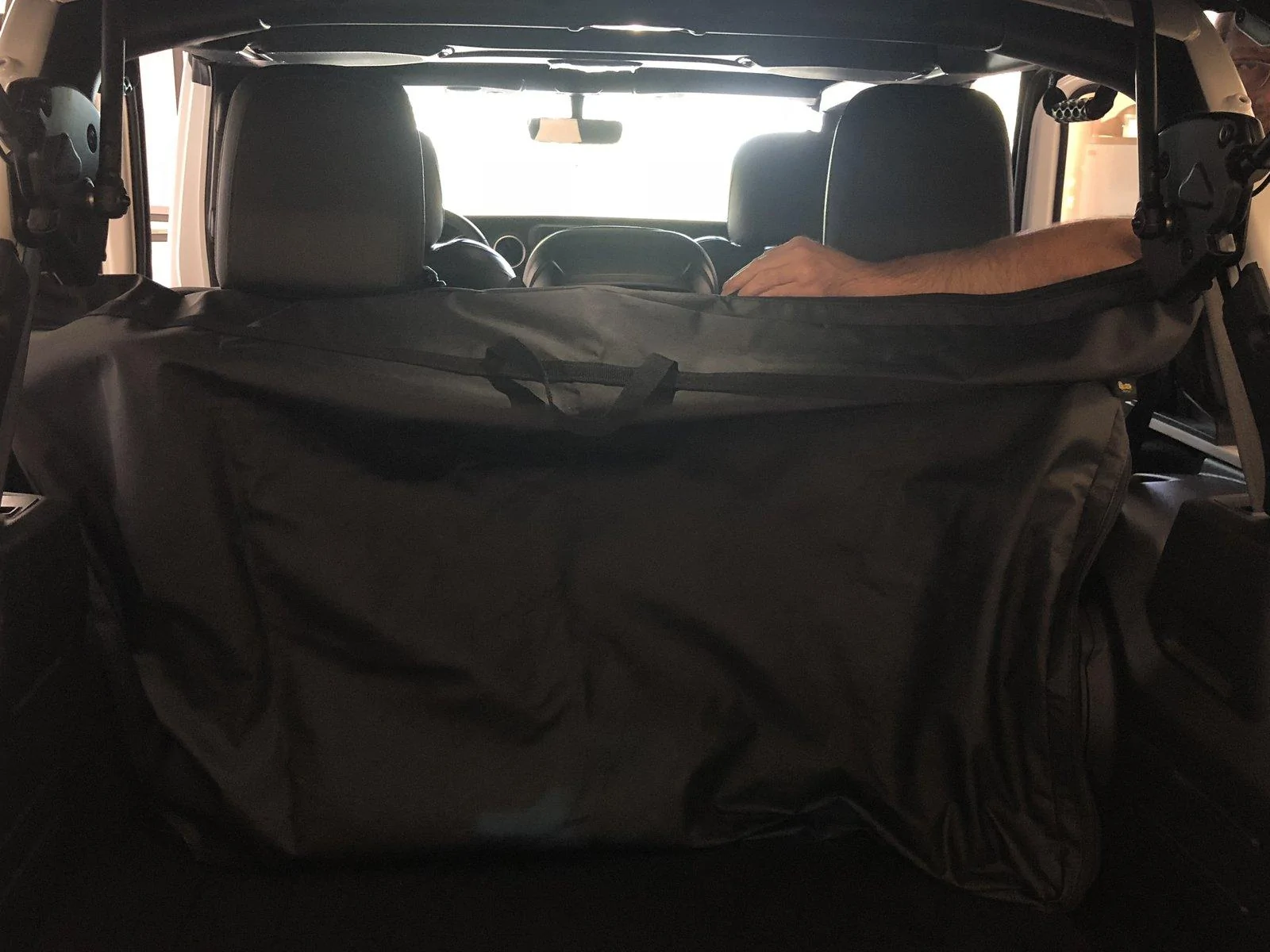 Jeep Wrangler JL Soft top window storage IMG_0200
