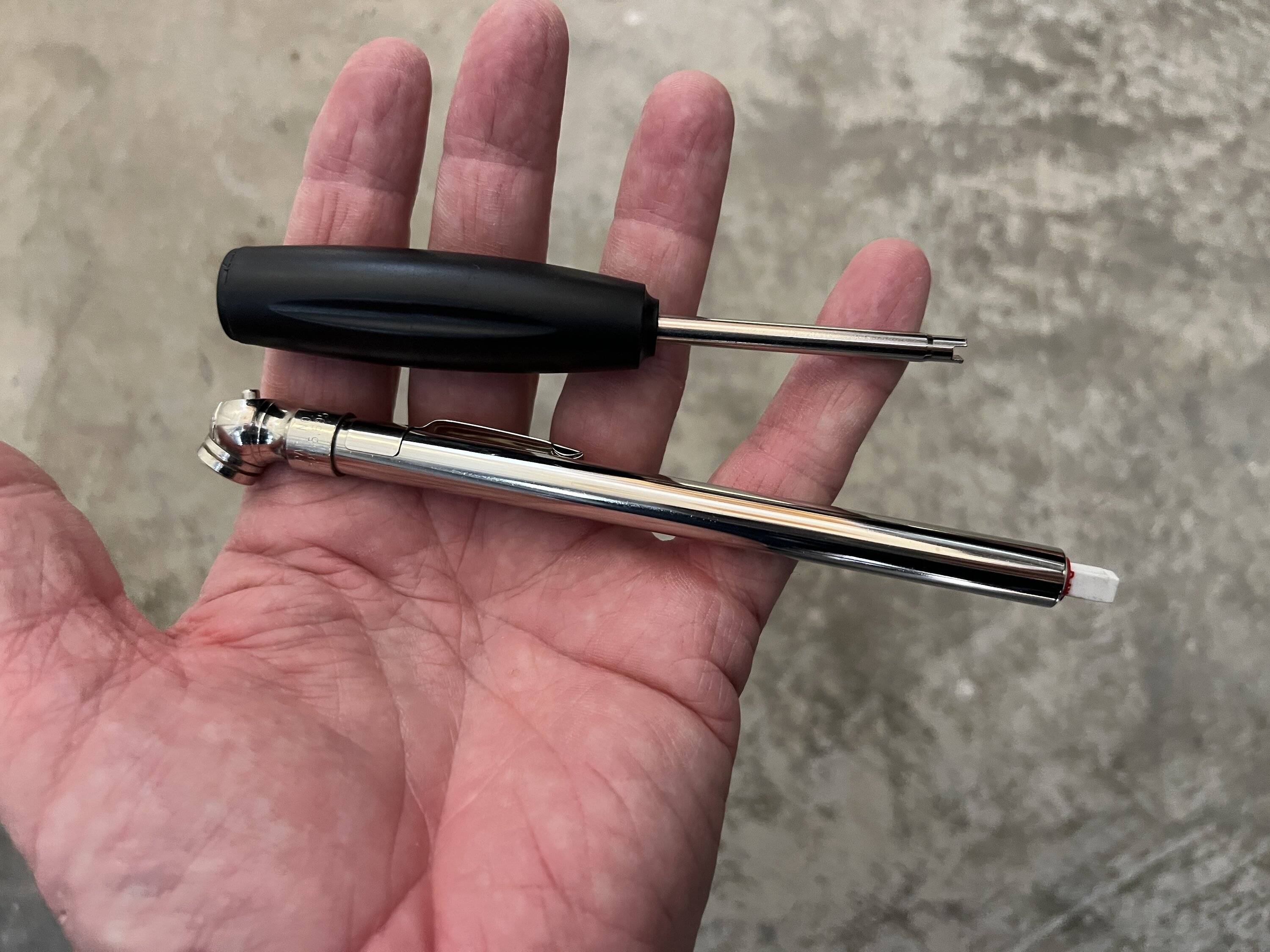 Jeep Wrangler JL Best Pressure Gauge? IMG_3714