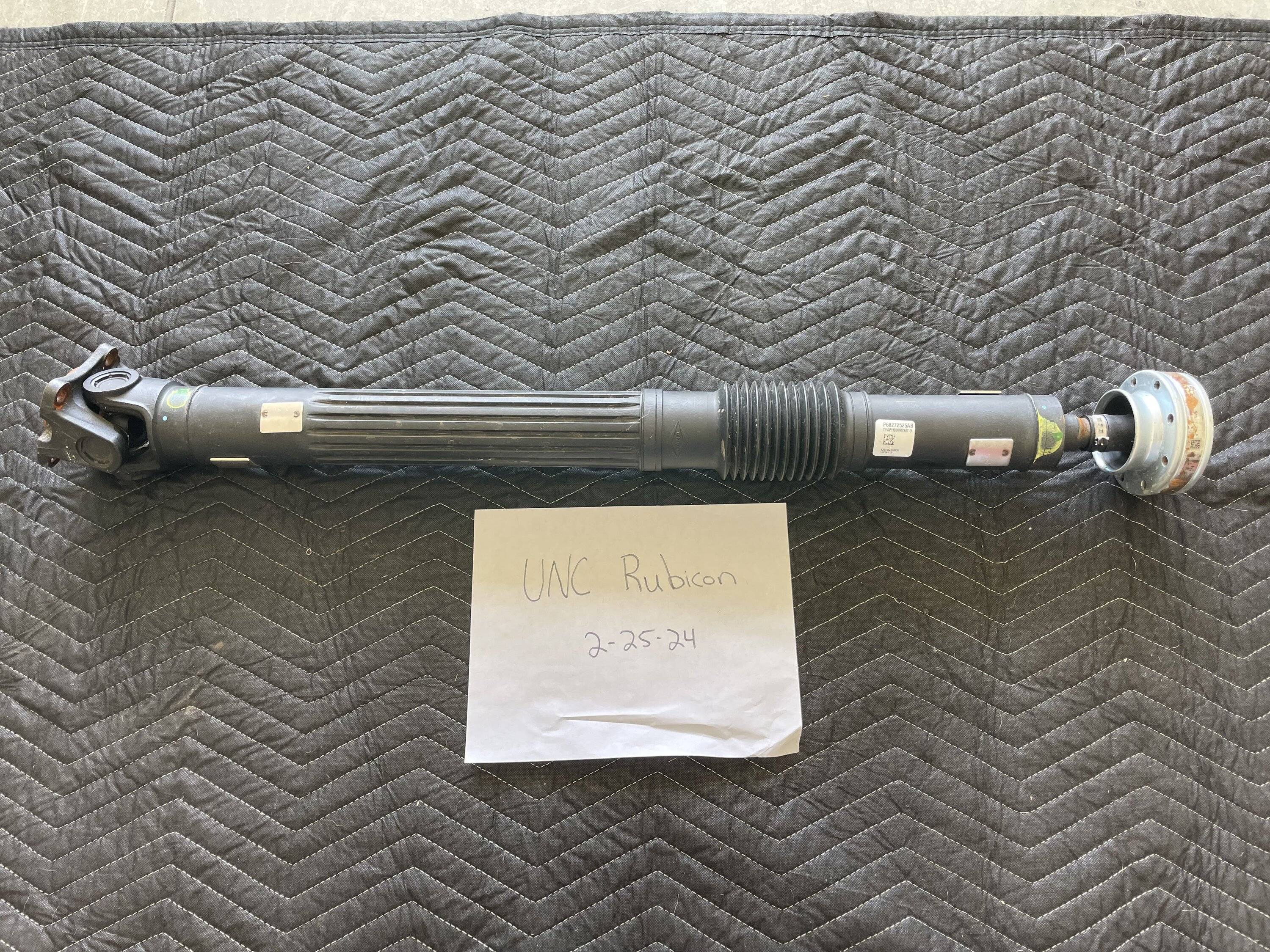 Jeep Wrangler JL 2024 Rubicon X Front Driveshaft IMG_5609