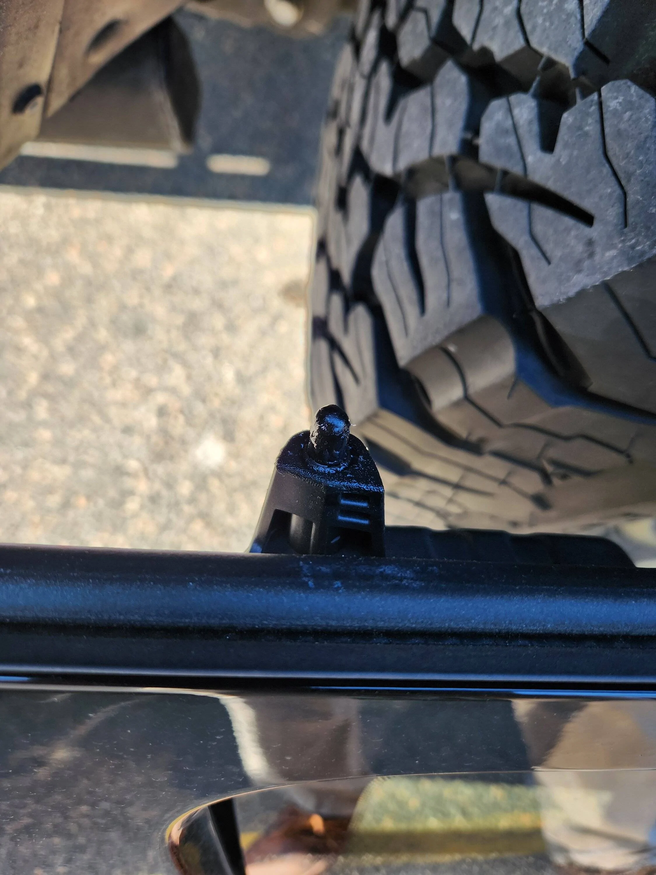 Jeep Wrangler JL Sky one touch window rattle help 20240226_115929