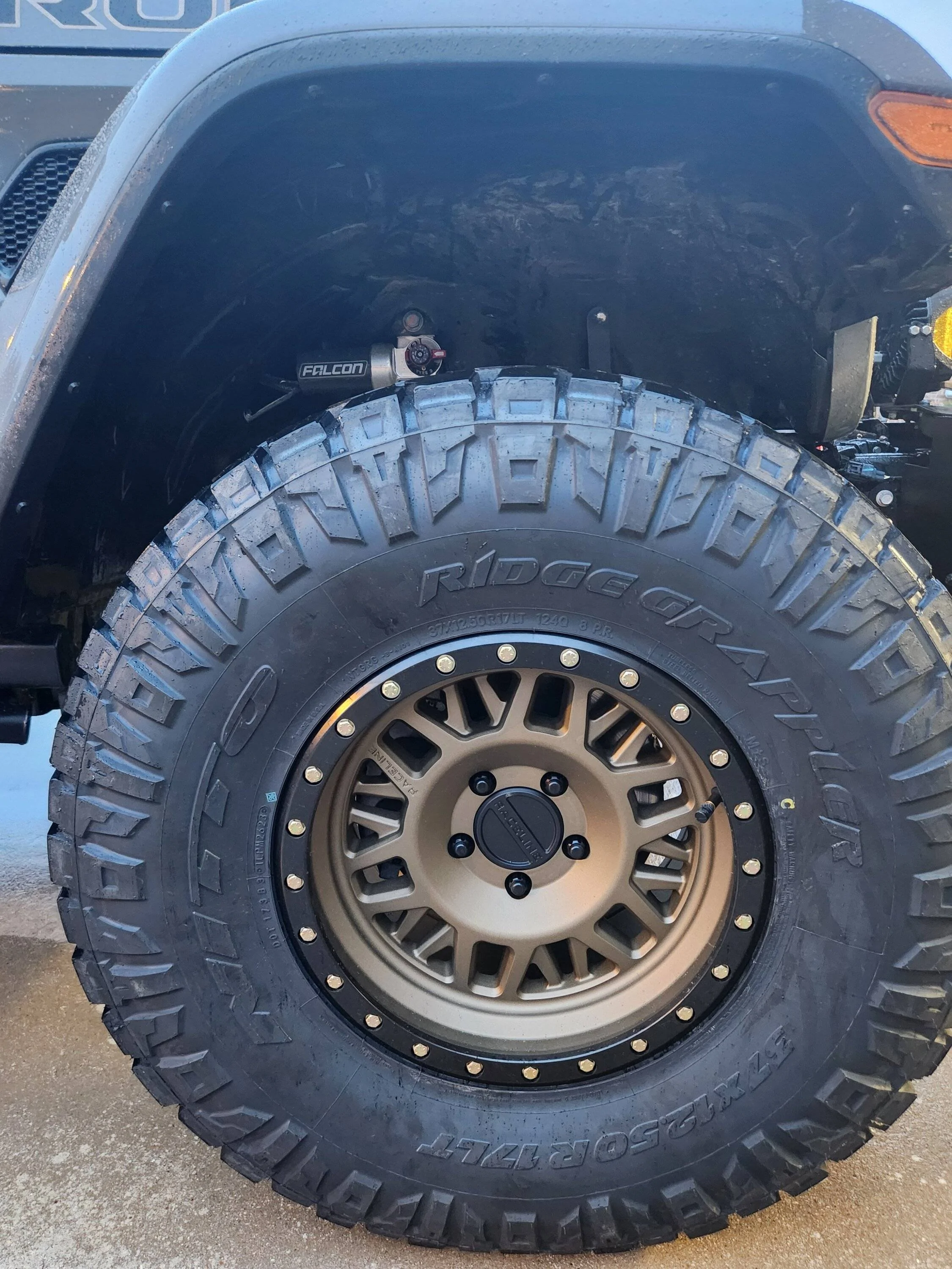 Jeep Wrangler JL 2022 Mopar Beadlock Wheel Lookalike? 20231221_172432