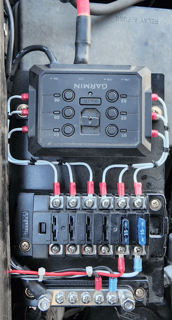 Jeep Wrangler JL Factory Aux switch issues 20230222_170557
