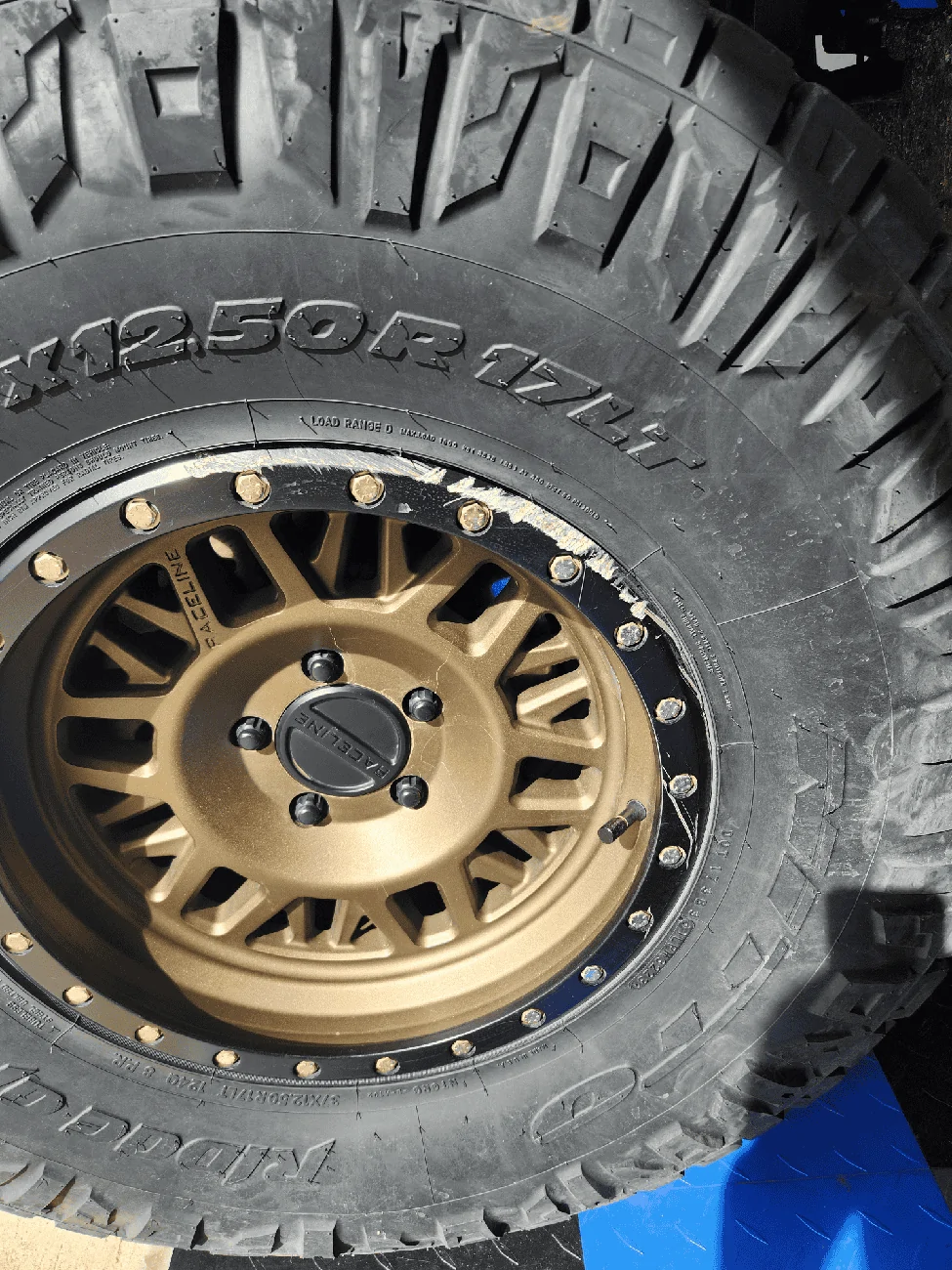 Jeep Wrangler JL 2022 Mopar Beadlock Wheel Lookalike? 20240226_110740