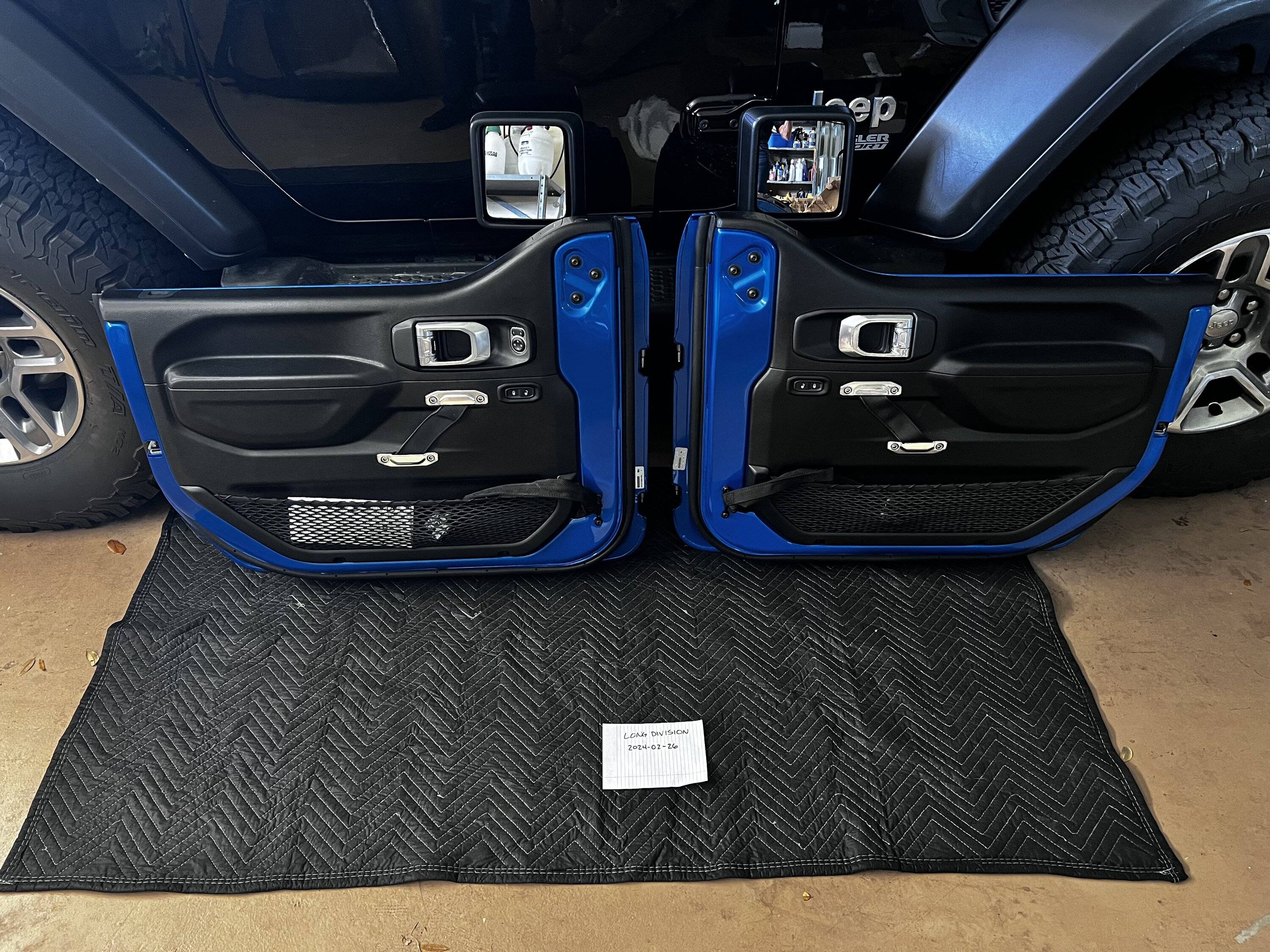 Jeep Wrangler JL Hydro Blue Half Doors IMG_8380