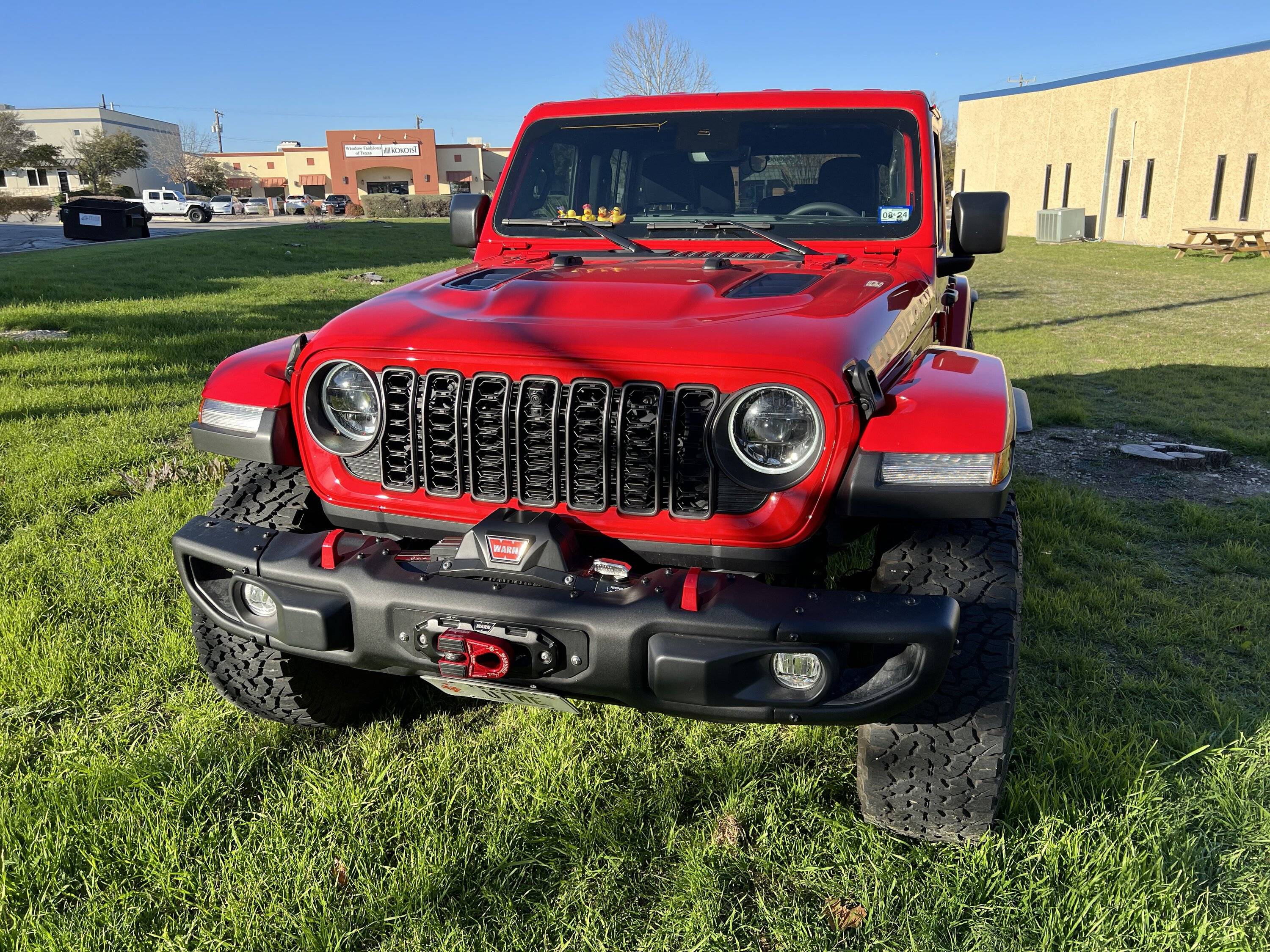 Jeep Wrangler JL Warn Factory Winch vs Warn Supplied Zeon W/ Pics... IMG_0264