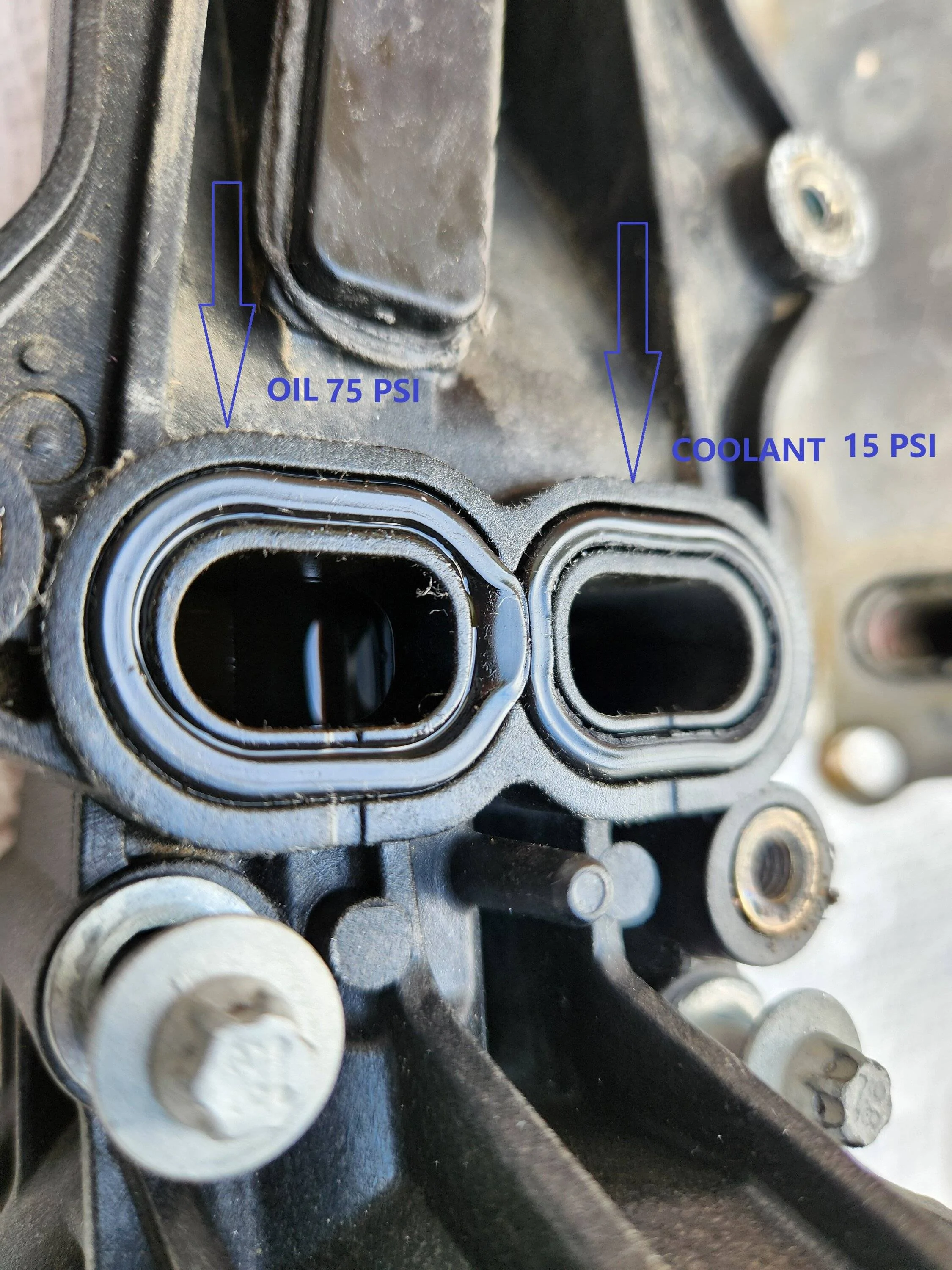 Original 2018 JL cooler base seals 2 w arrows.webp