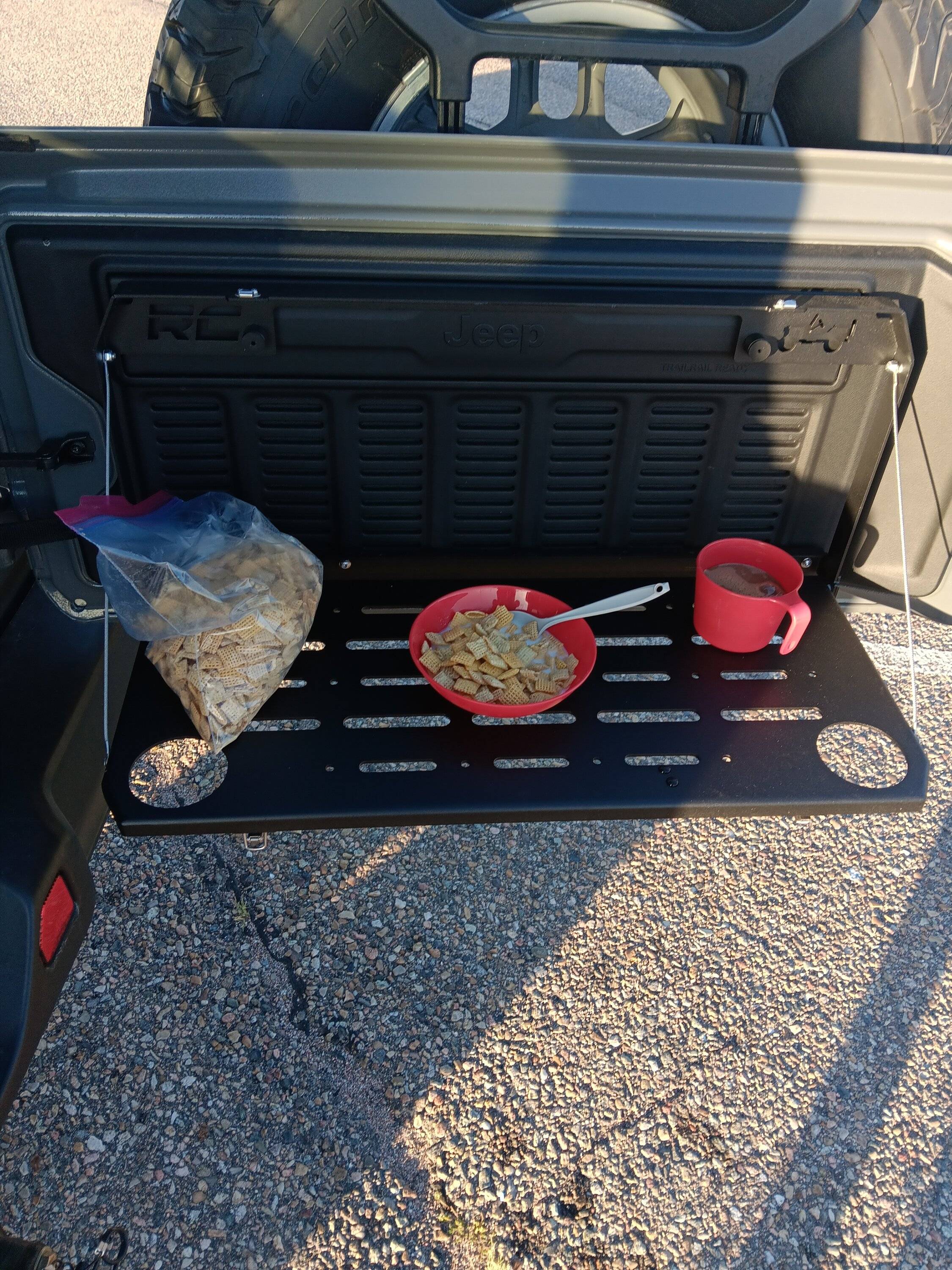 Jeep Wrangler JL Camp stove 20230906_071405
