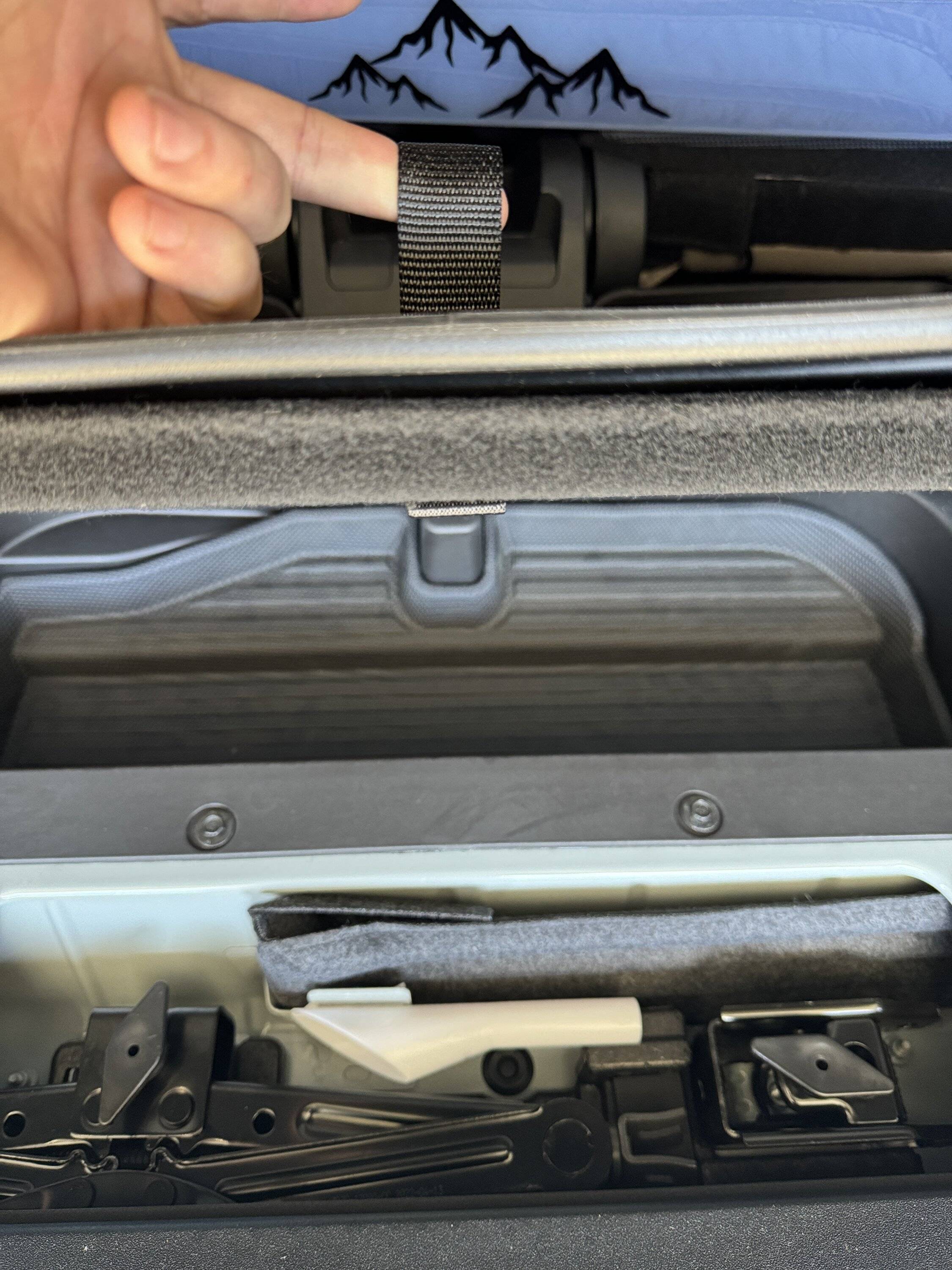 Jeep Wrangler JL Weathertech rear cargo liner IMG_1301