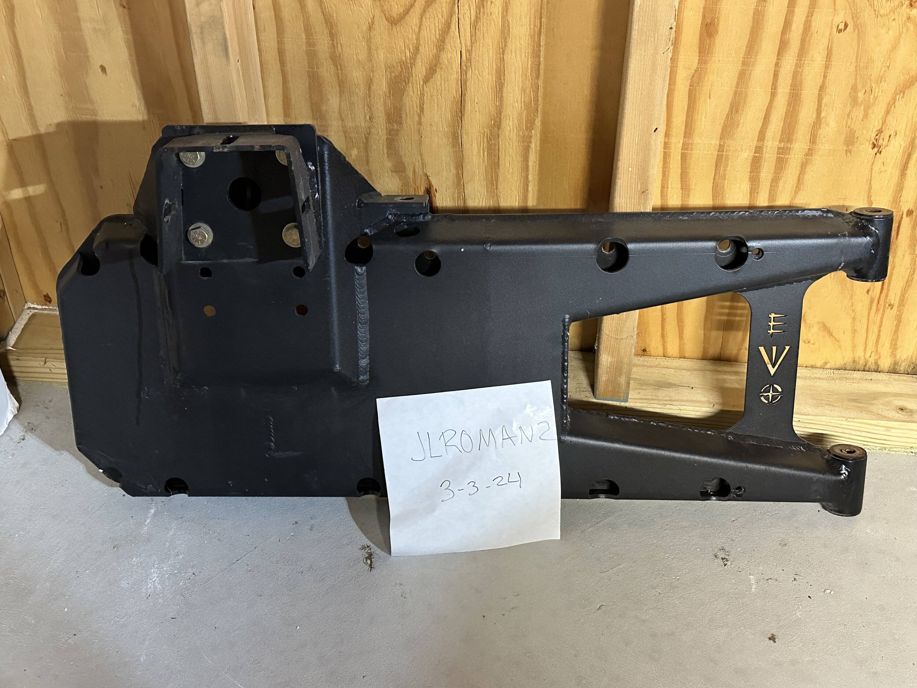 Jeep Wrangler JL EVO Manufacturing HD Hinge Tire Carrier IMG_1239