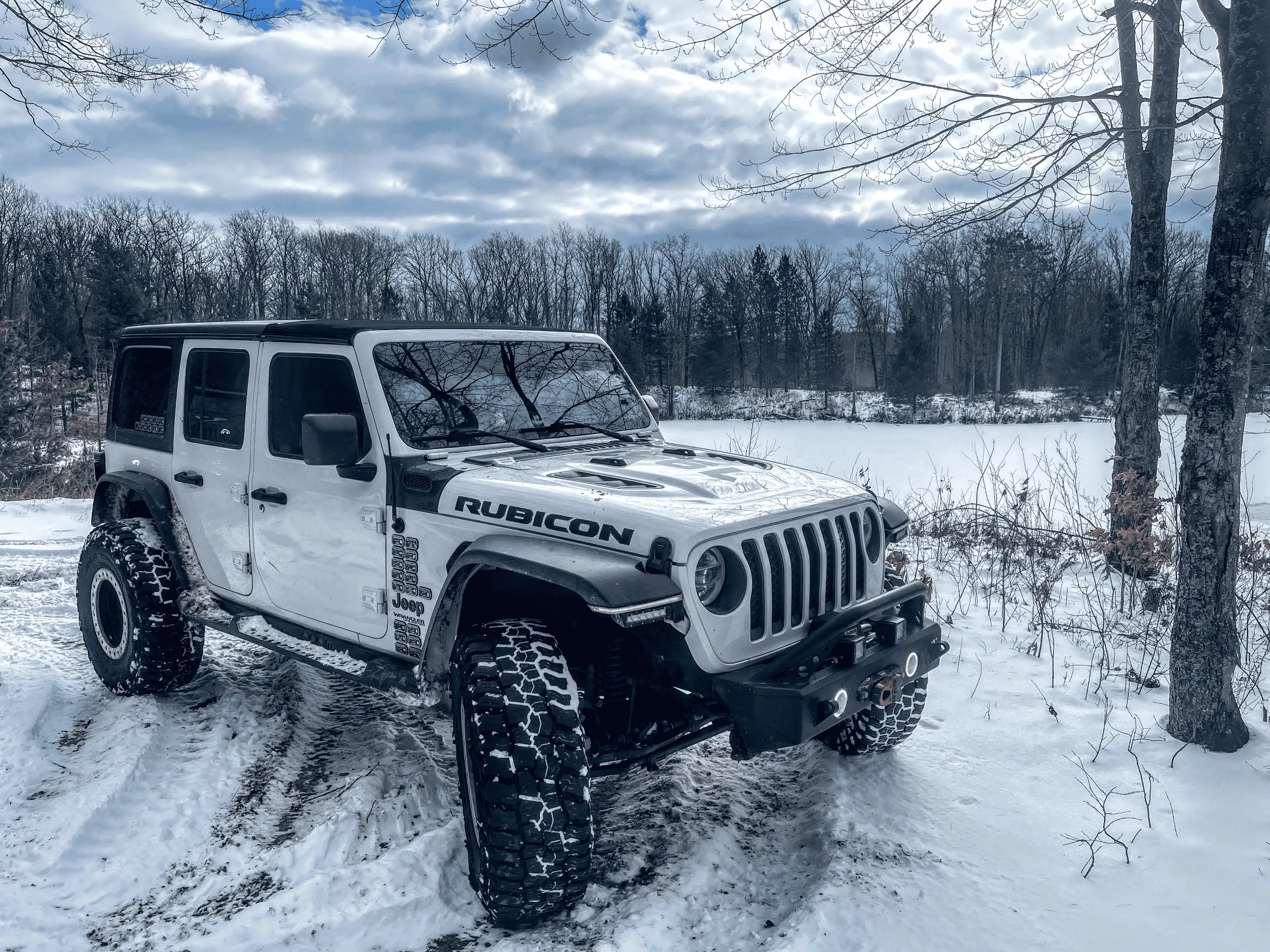 Jeep Wrangler JL Jeeps in Snow... post pics. 1709551925783