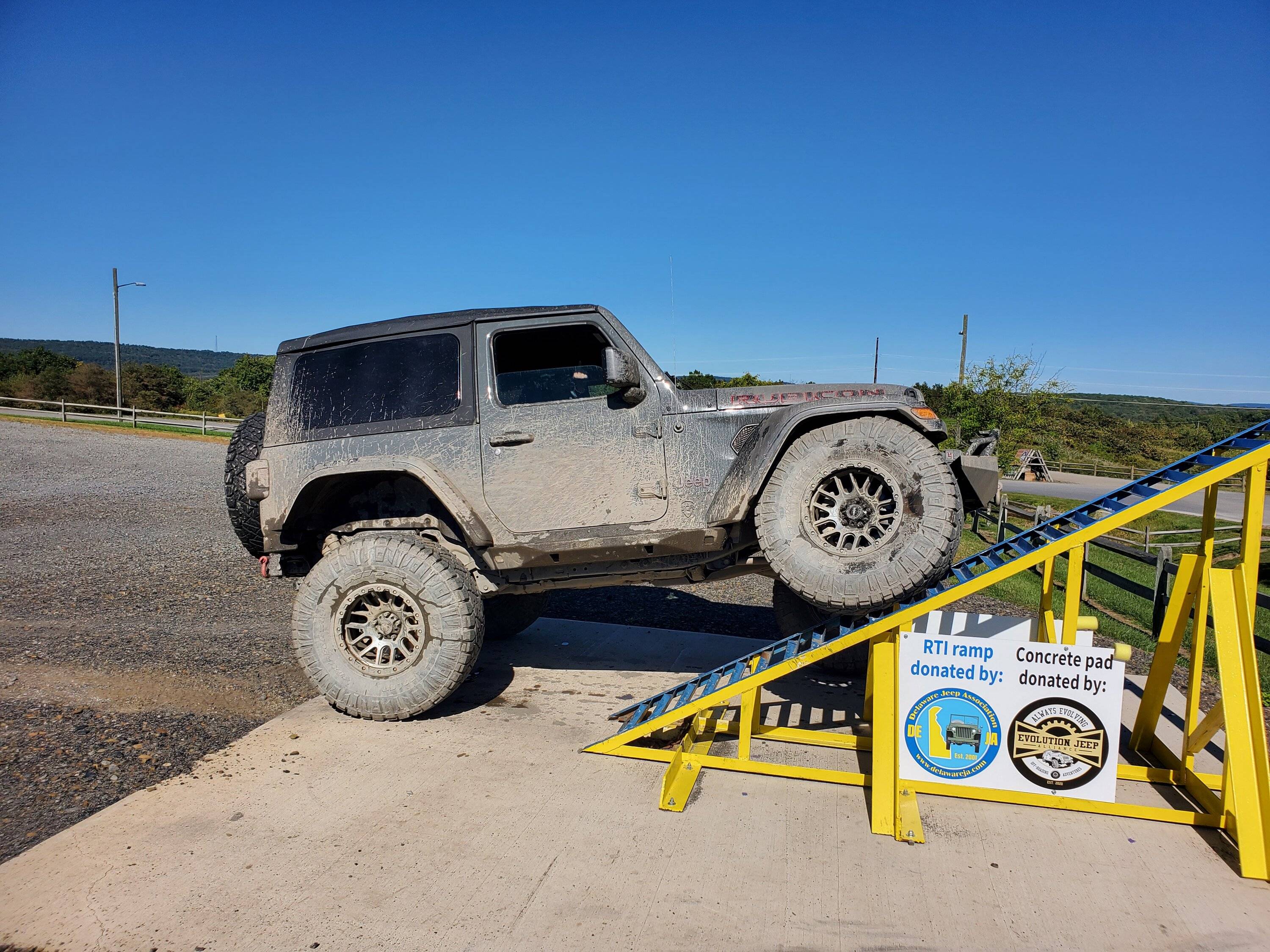 Jeep Wrangler JL Most articulation stock geometry 20220924_150720