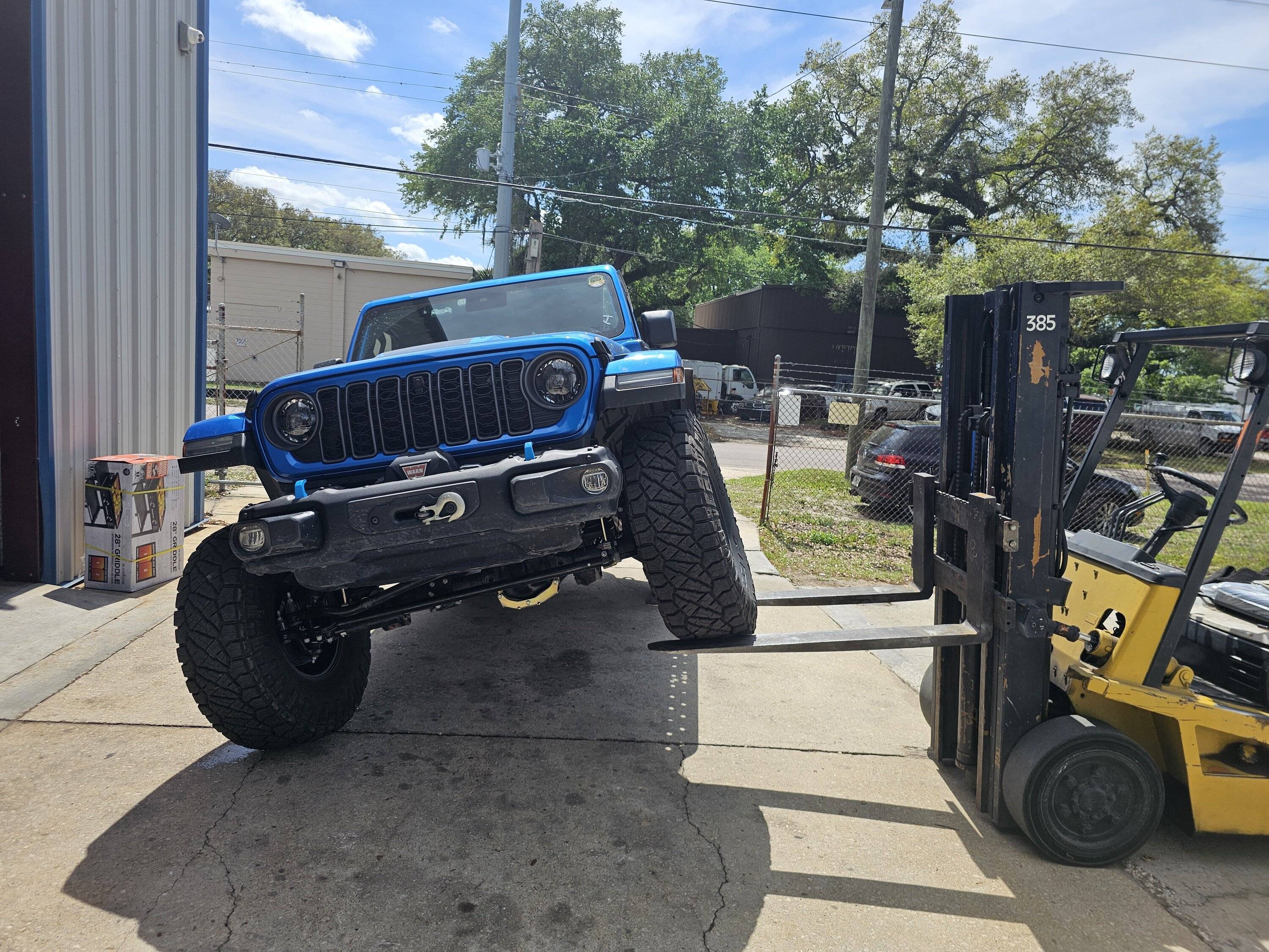Jeep Wrangler JL Meet Sonic - 2024 JLURX 4xe 20240307_124013