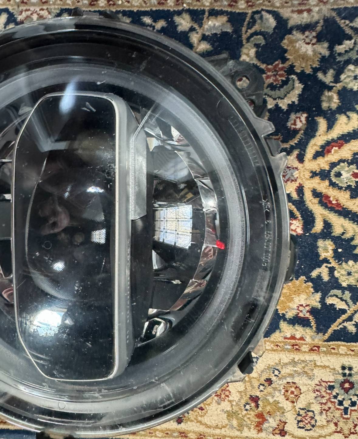 Jeep Wrangler JL Driver side oem led headlight damaged IMG_6447