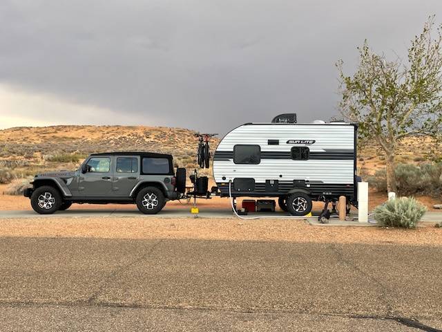 Jeep Wrangler JL Towing with Oversize Spare Tire IMG_0363