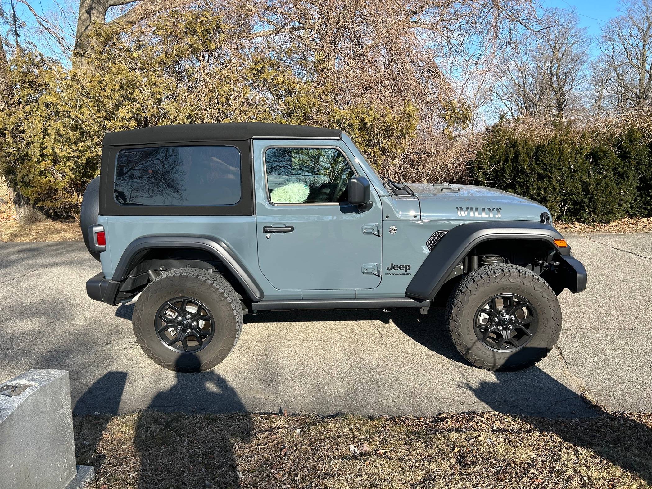 Jeep Wrangler JL 2023 vs 2024 Willys IMG_4306