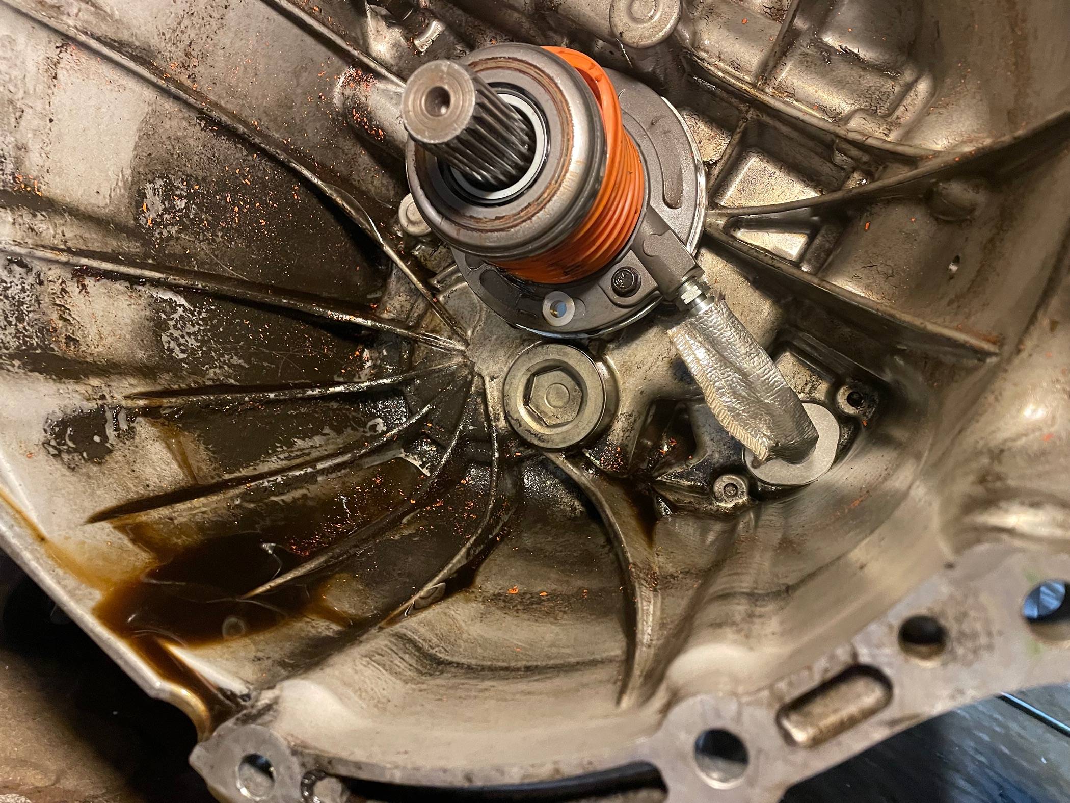 Jeep Wrangler JL Rear Main Seal Replacement IMG_0227
