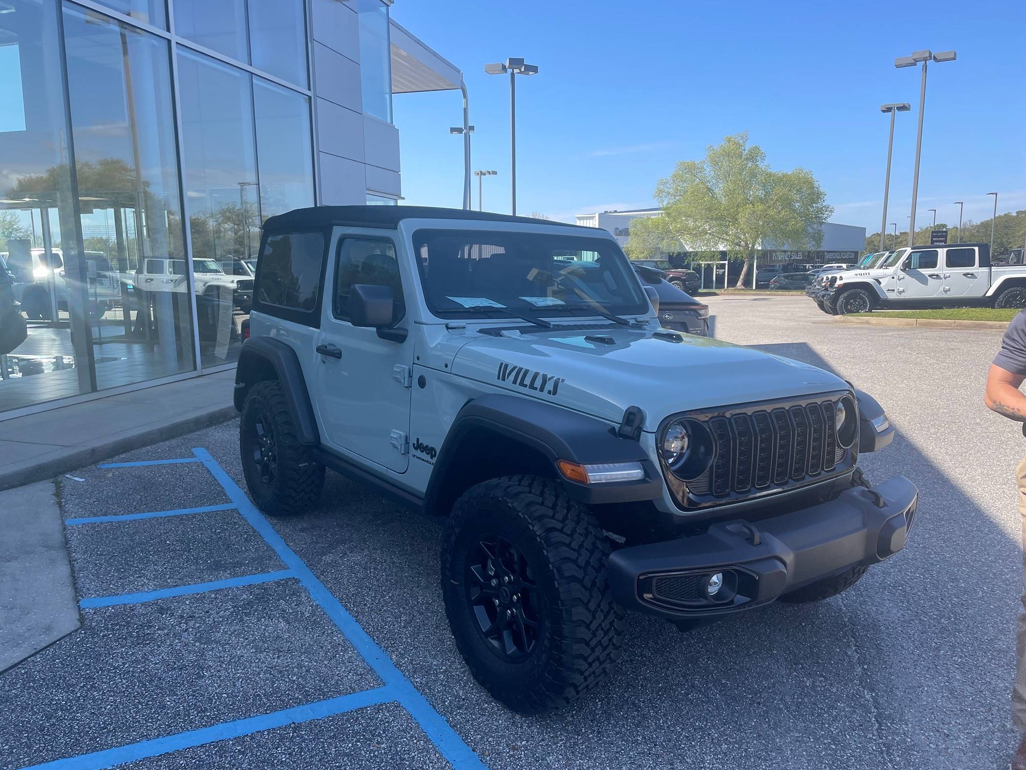 Jeep Wrangler JL 2024 Order Waiting Room IMG_2384
