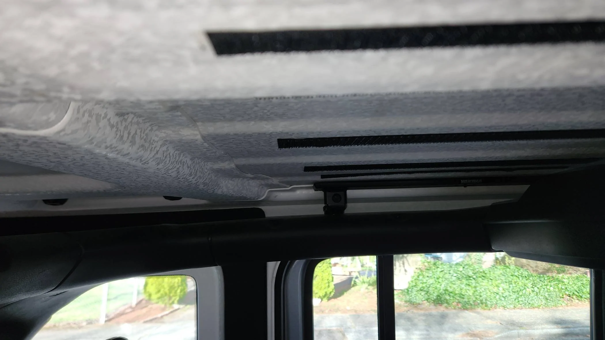 Jeep Wrangler JL Rhino Rack vs. Maximus-3 1000011004