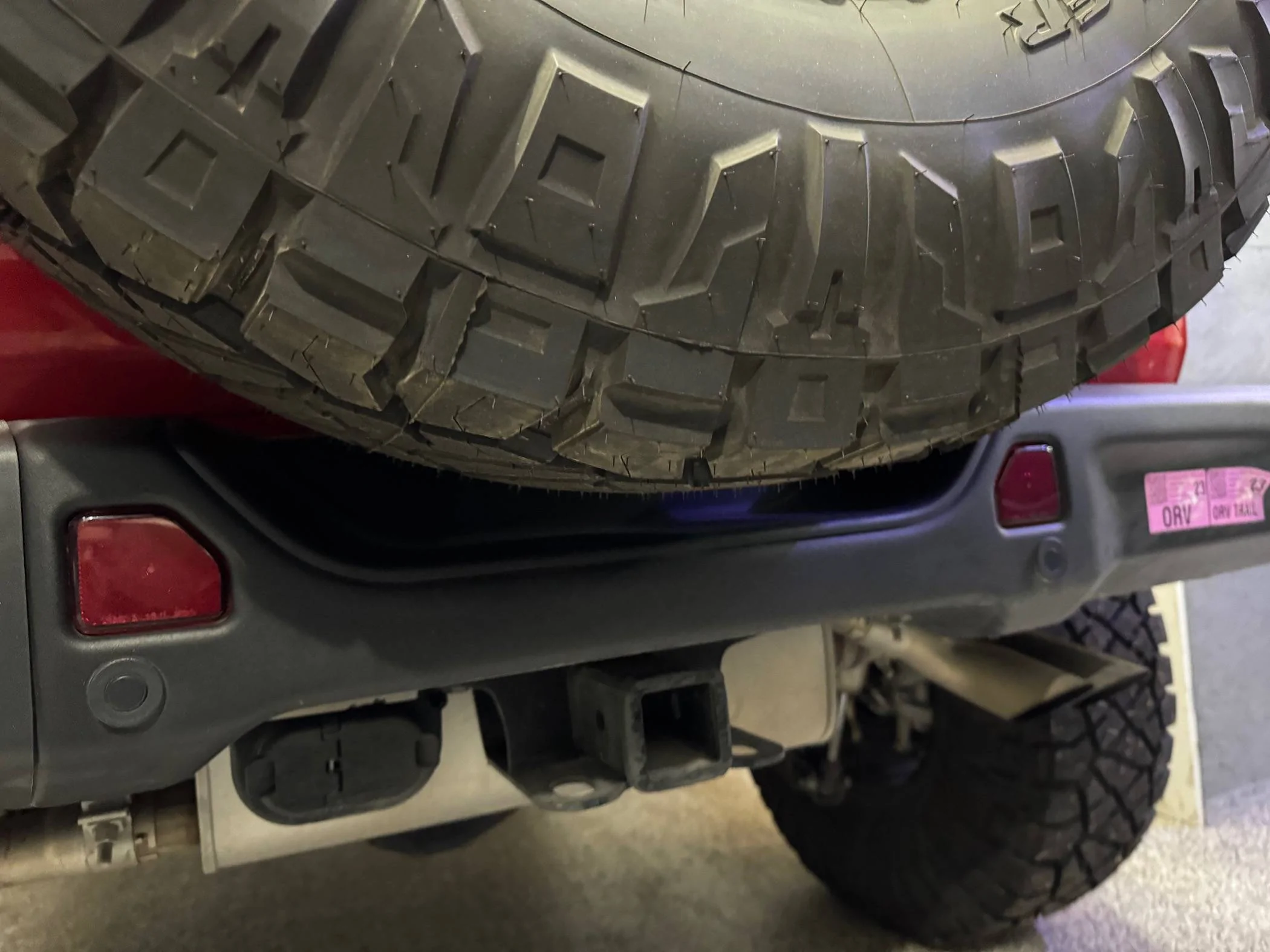 Jeep Wrangler JL Nitto 38" Load C Ridge Grappler tempImage4kCB2Y