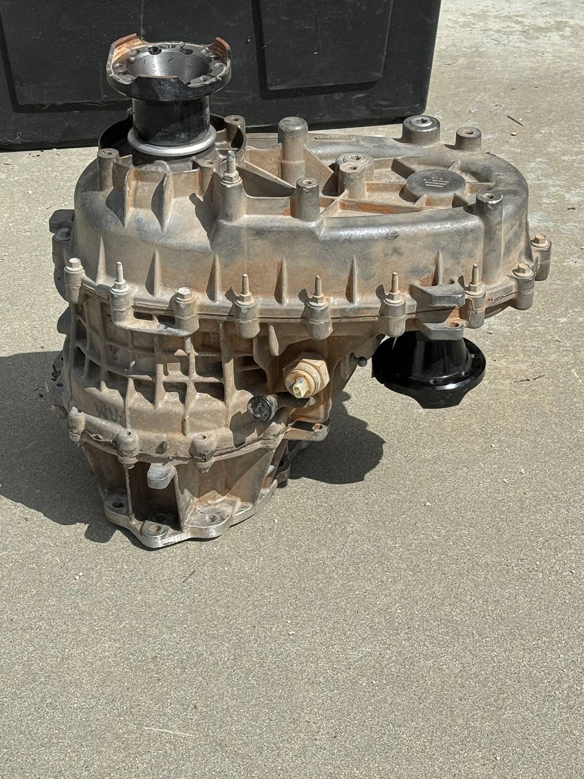 Jeep Wrangler JL Please help identify this transfer case IMG_1304