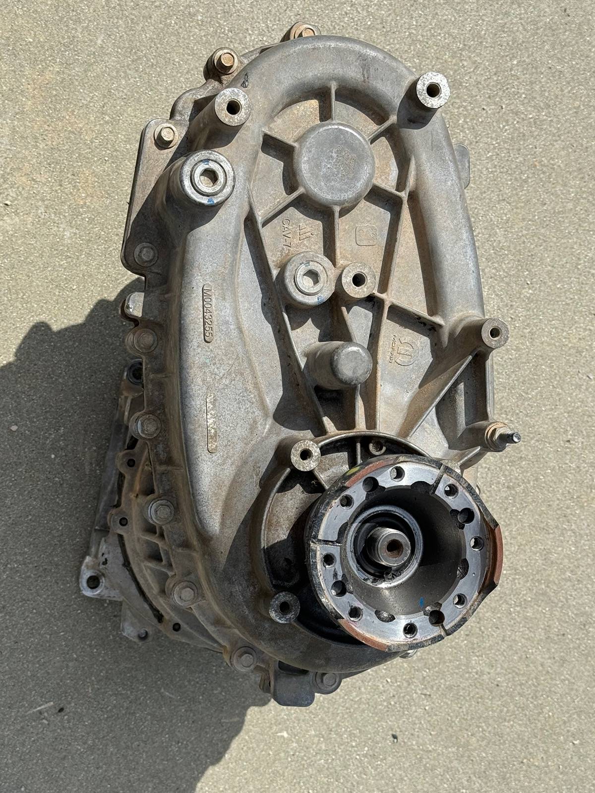 Jeep Wrangler JL Please help identify this transfer case IMG_1302